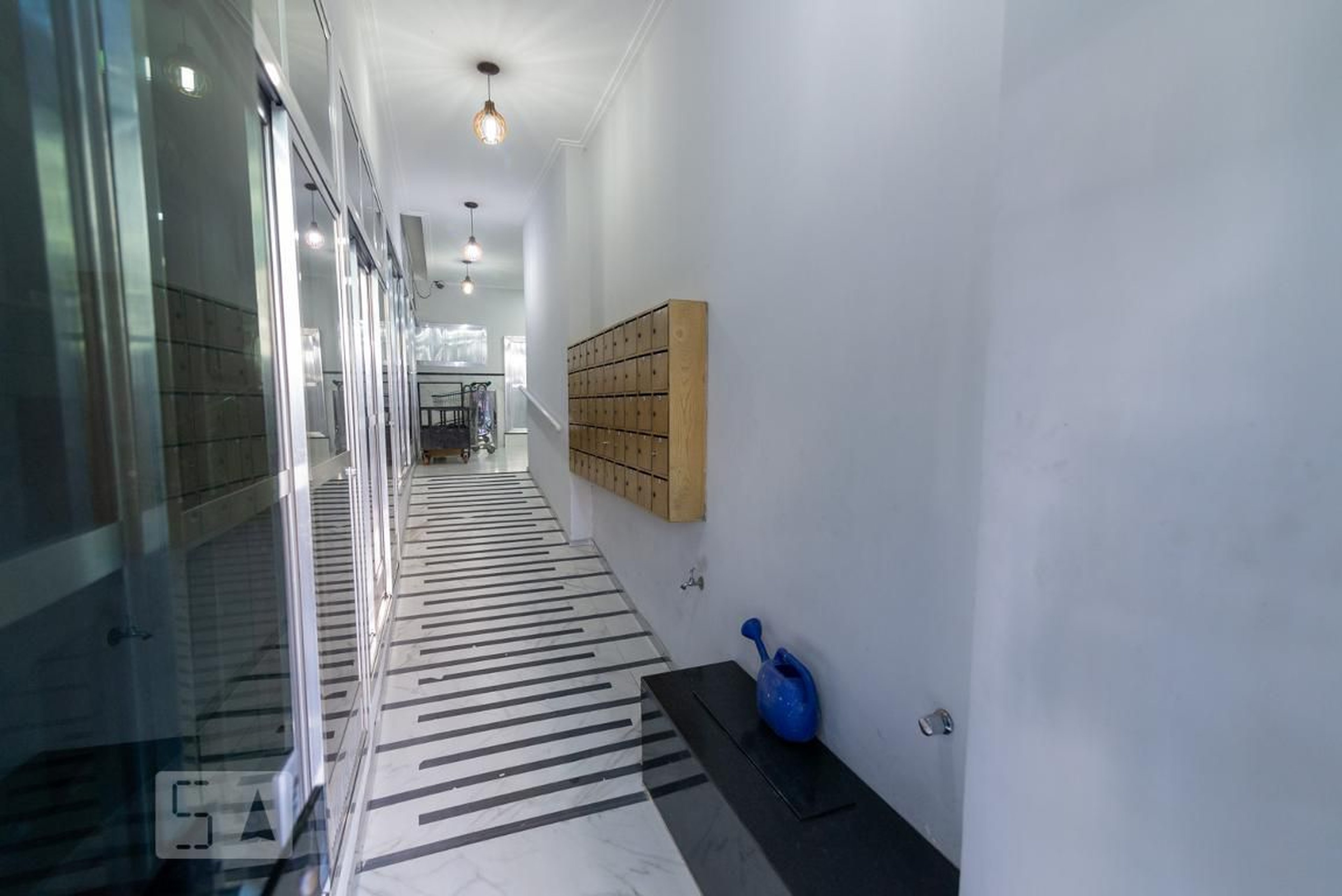 Hall - Centrimoveis Ltda