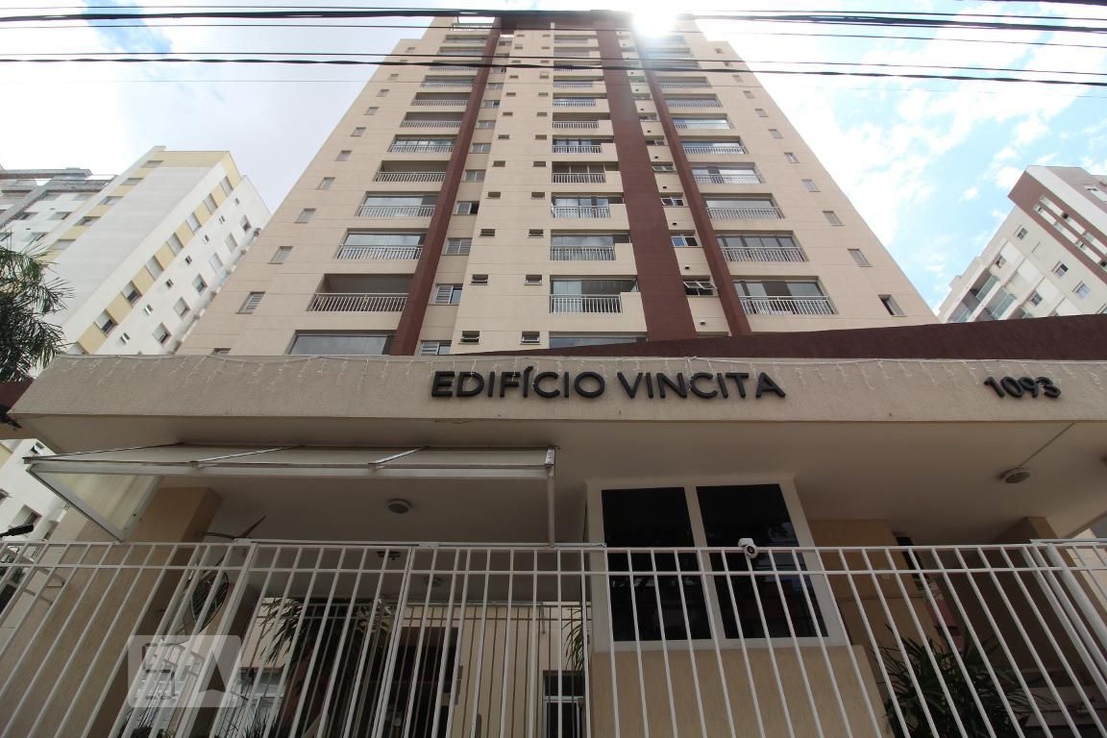 Fachada Condomínio em Rua Alegre, 119