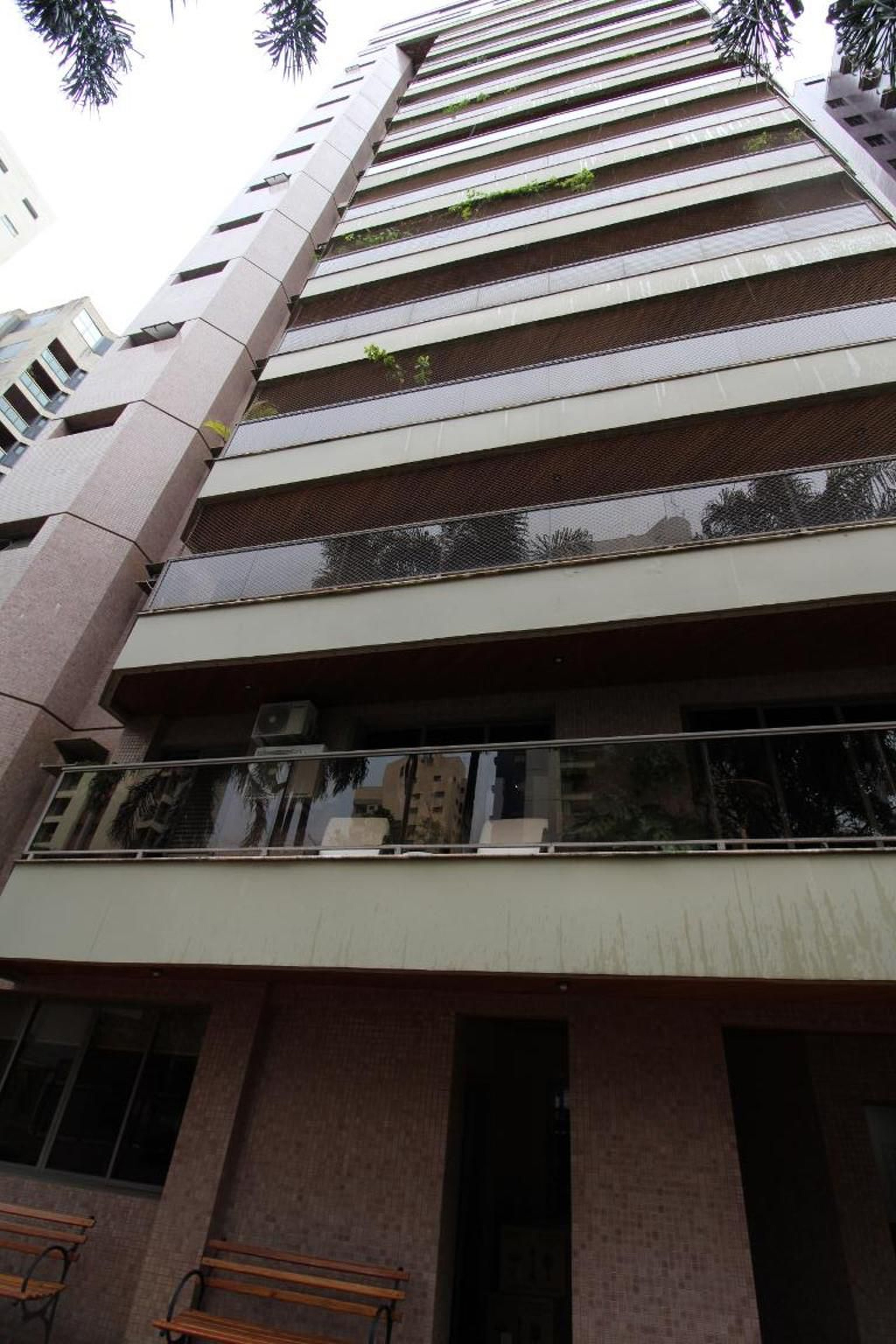 Fachada do Condomínio Condomínio em Rua Barreto Leme, 2044