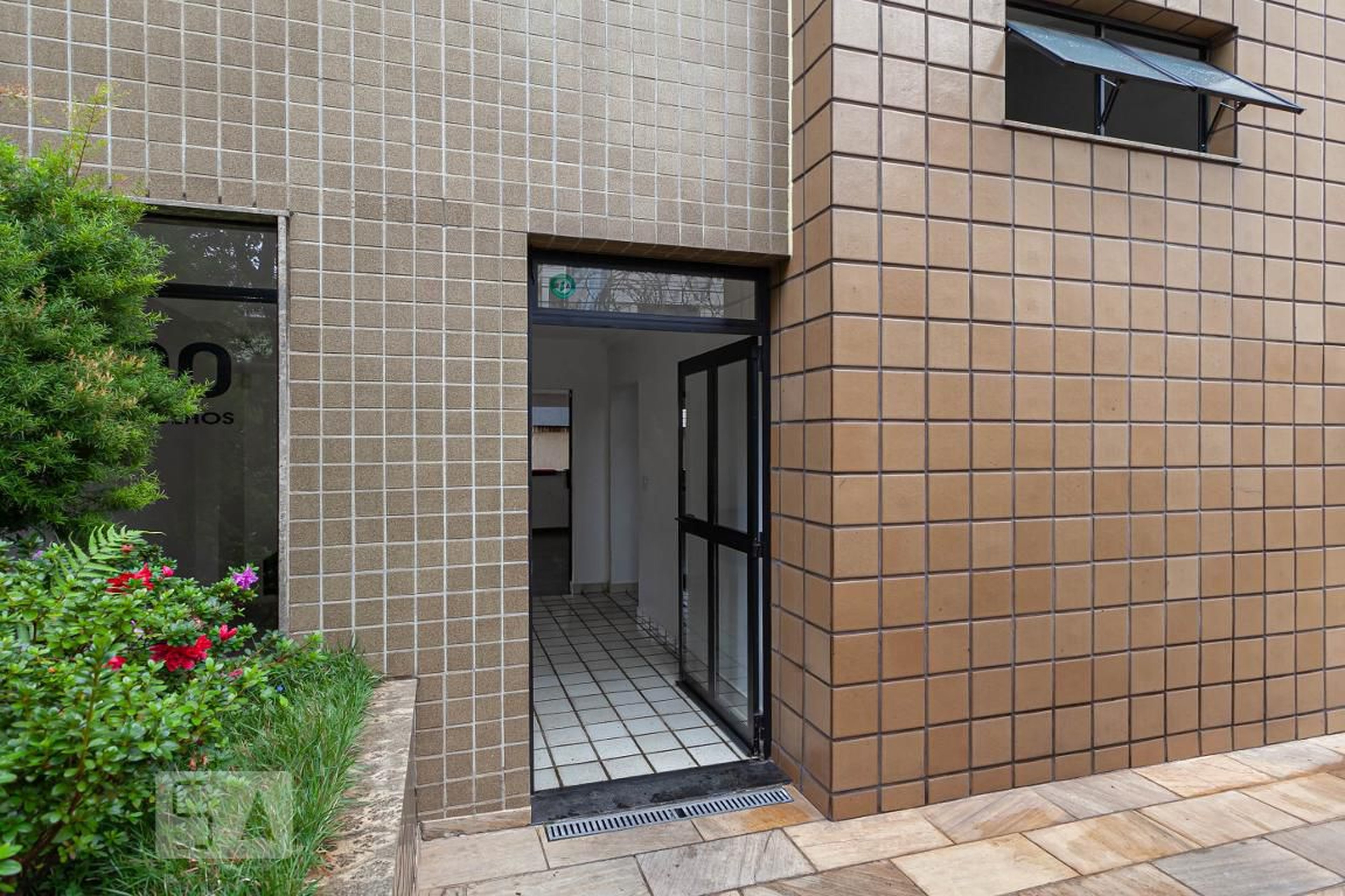 Entrada - Edifício Abrolhos