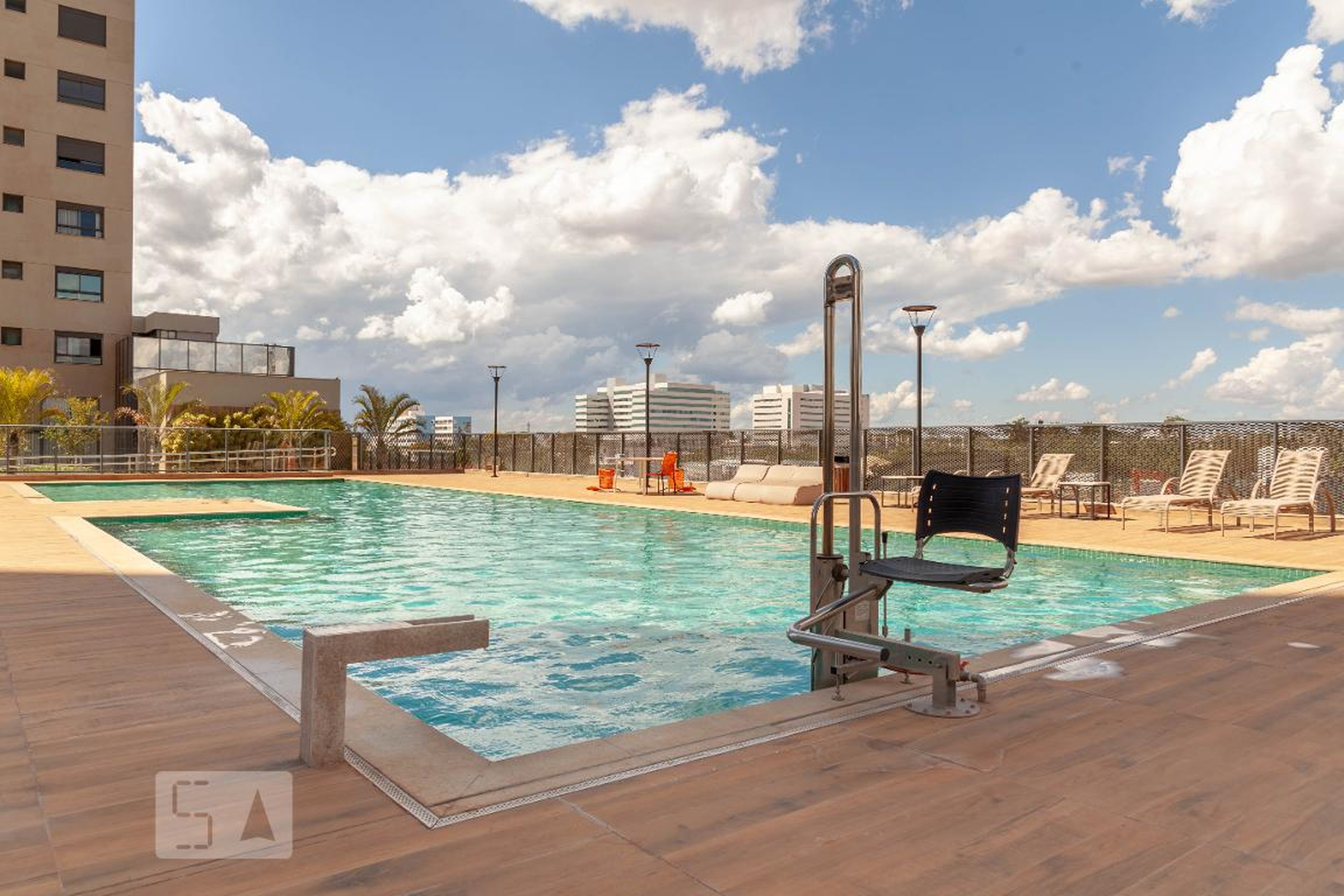 Piscina - Triad Vertical Residence