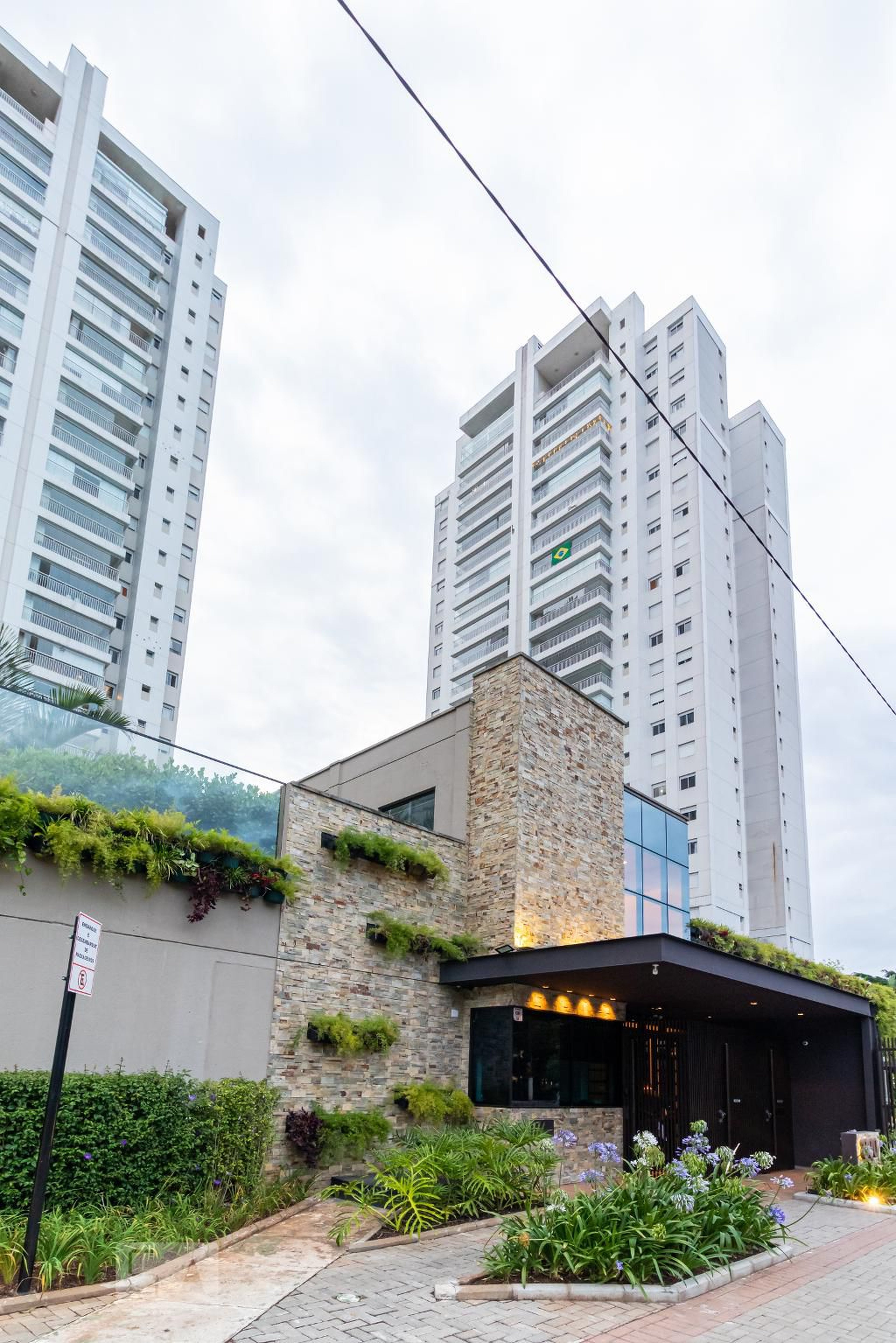 Fachada do Condomínio Condomínio Magic Resort