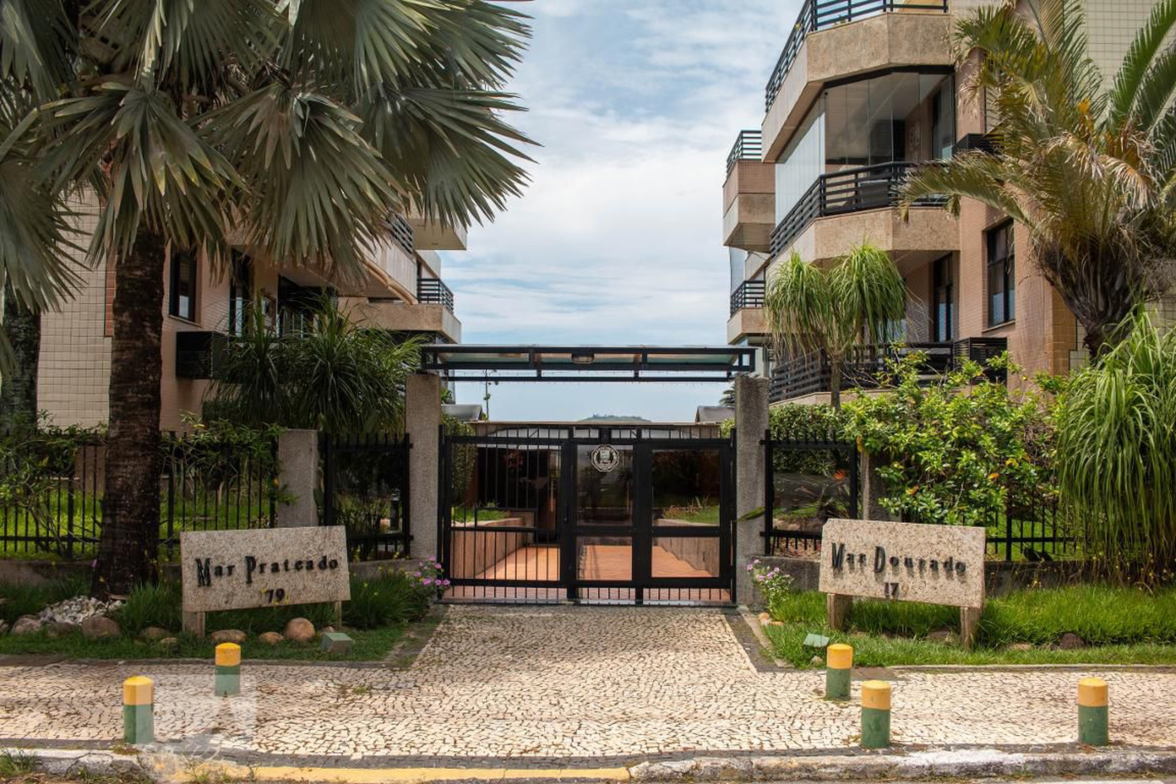Fachada Condomínio Mar Azul