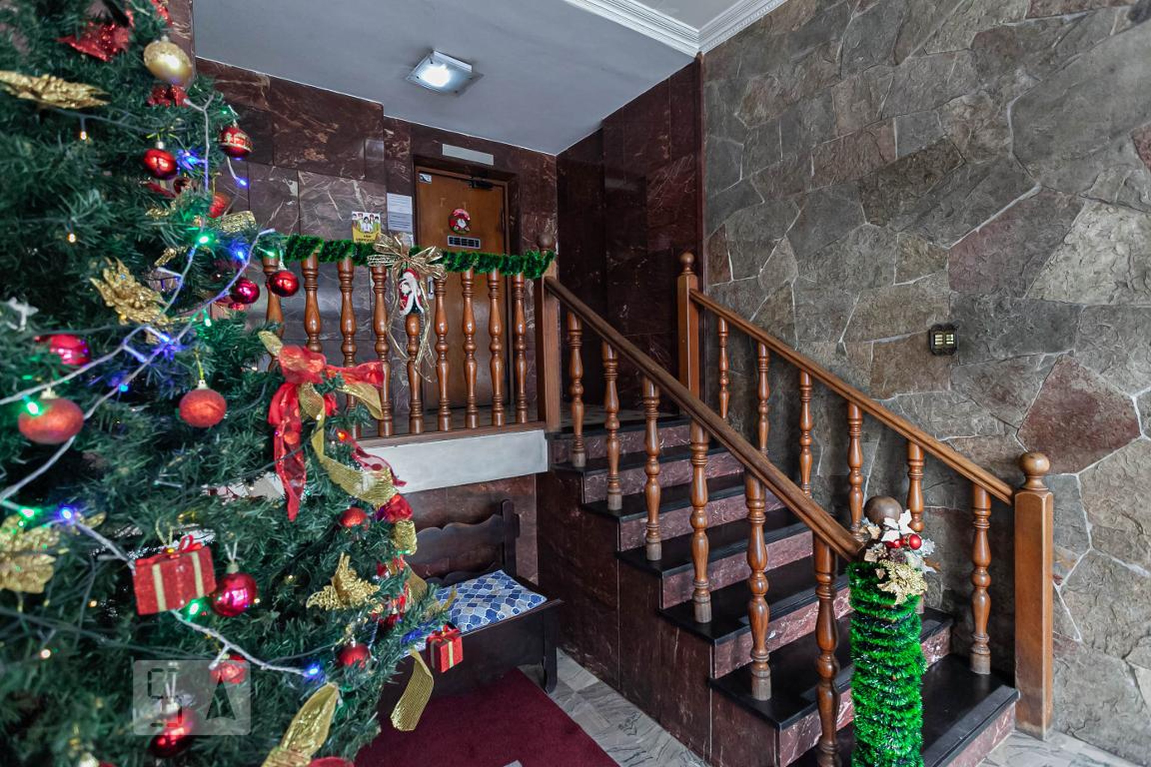 Hall - null