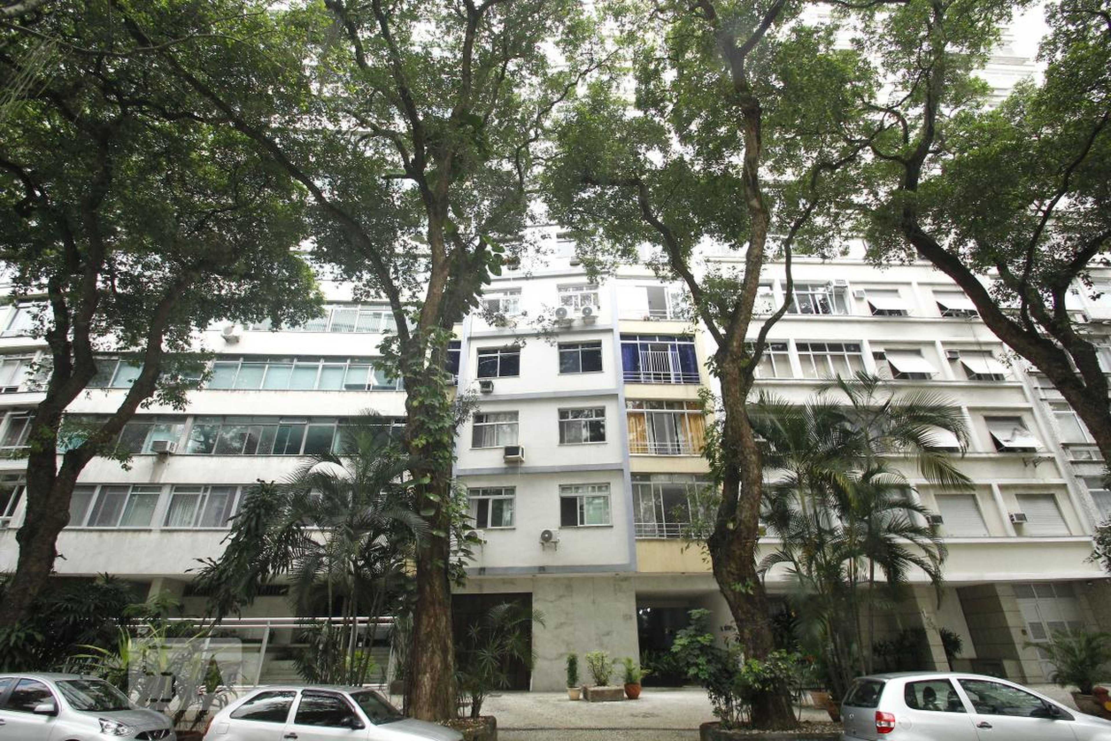 Fachada do Prédio Condomínio Méson