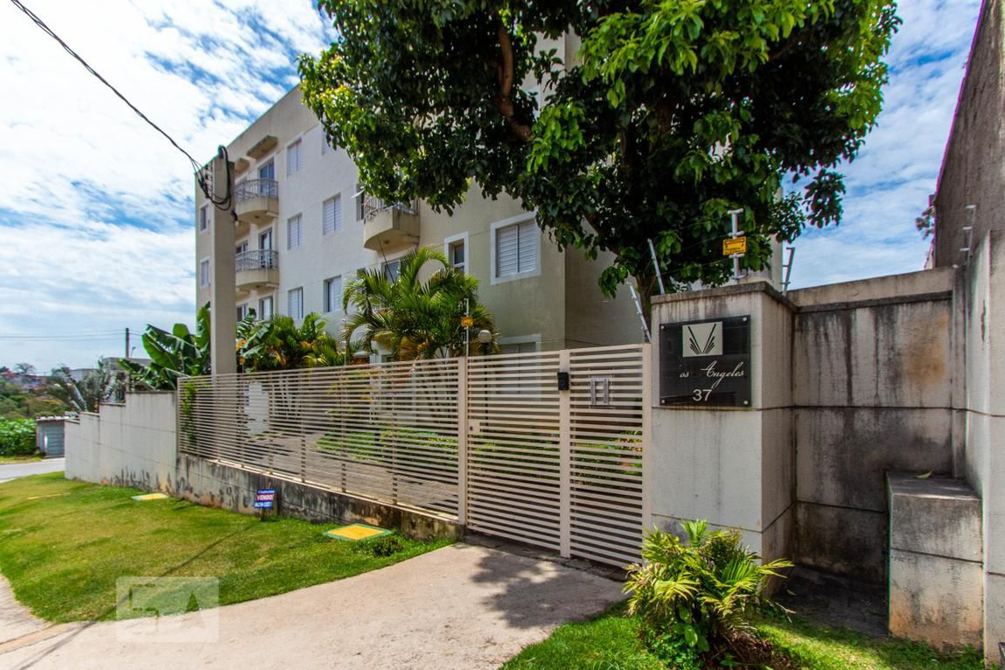 Entrada - Residencial Los Angeles