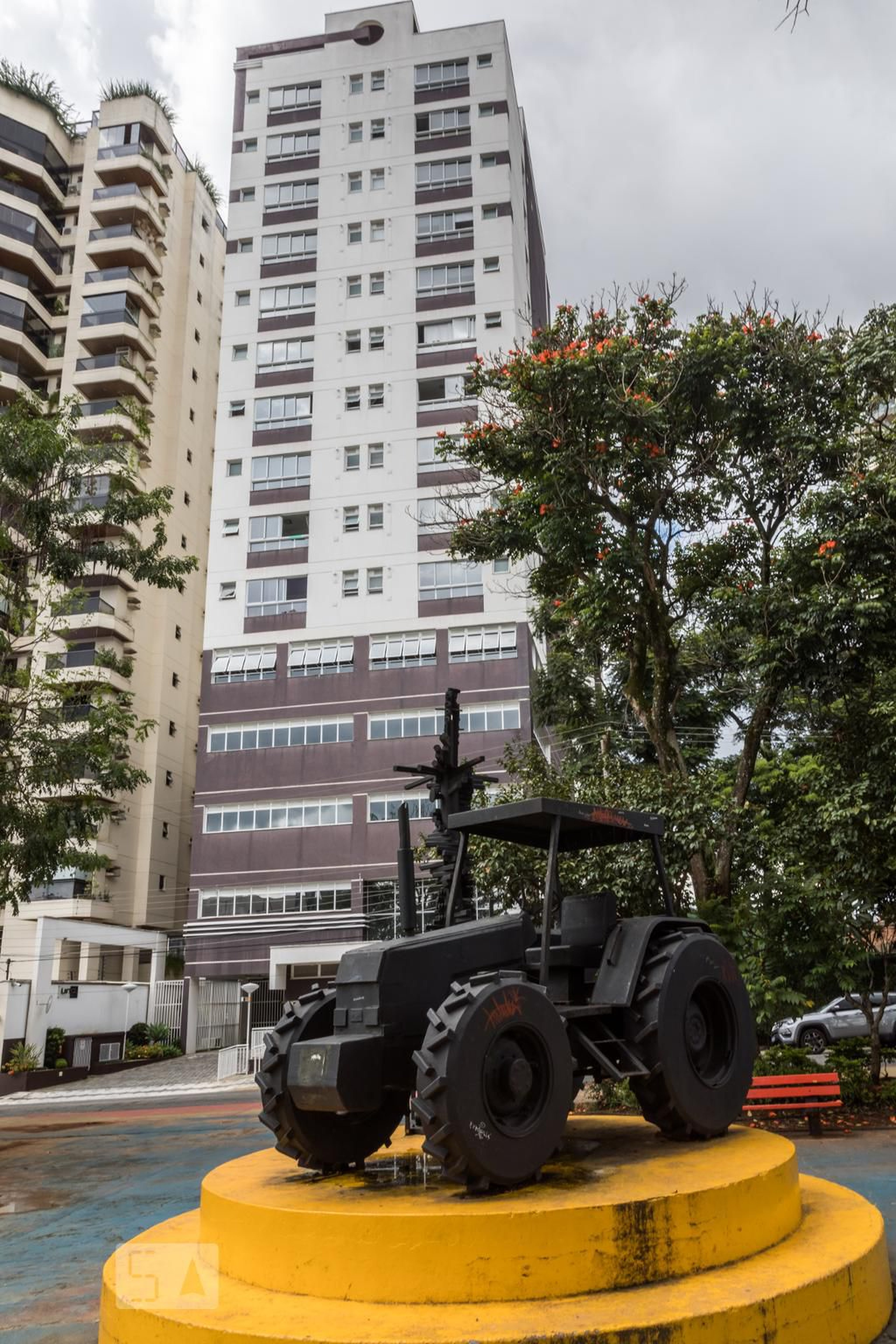 Fachada Condomínio em Rua José Urbâno Sanches, 218