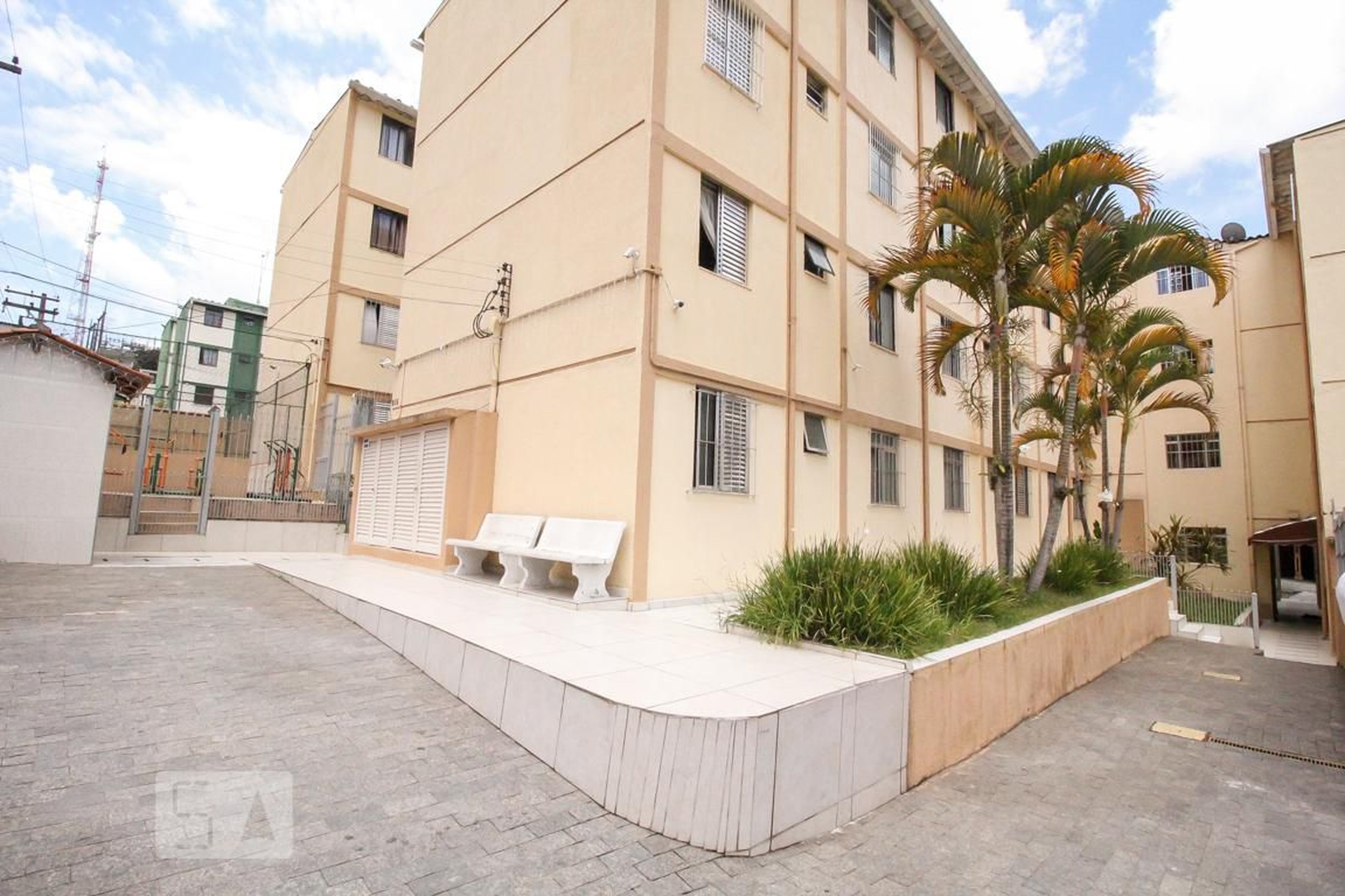 Área Externa - Flor de Lis