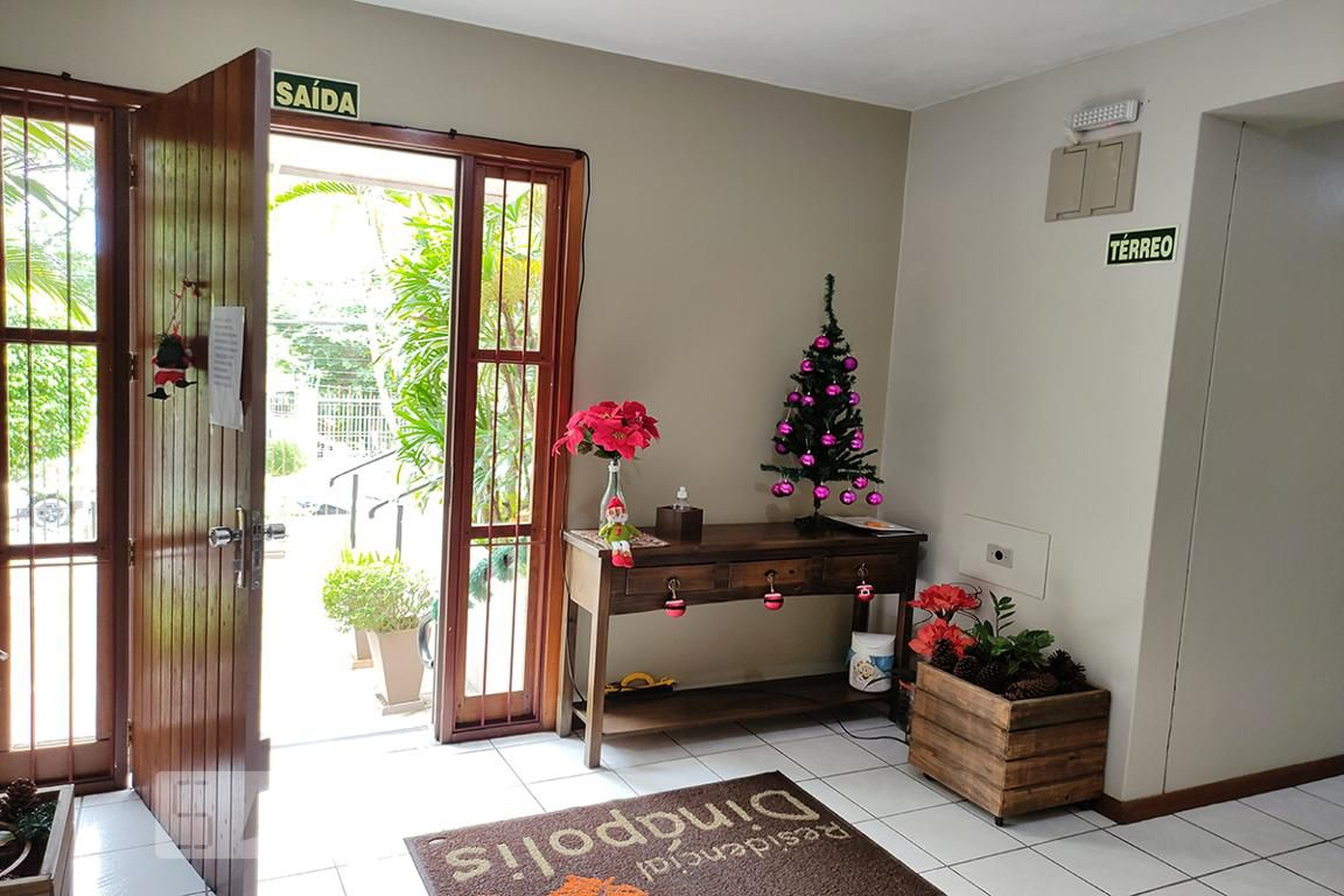 Hall de Entrada - Dinápolis