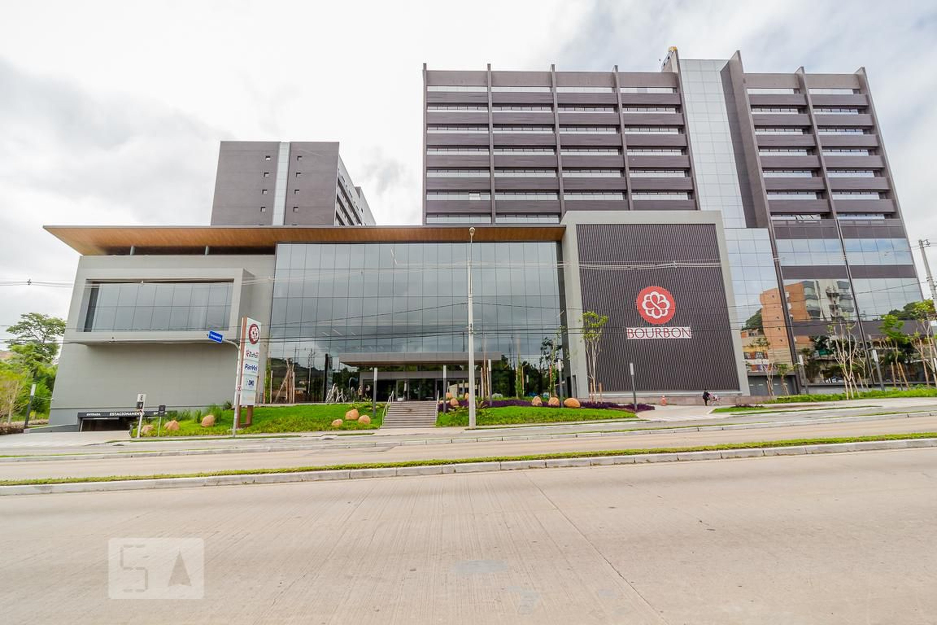 Fachada Condomínio em Rua Coronel Aparício Borges, 270