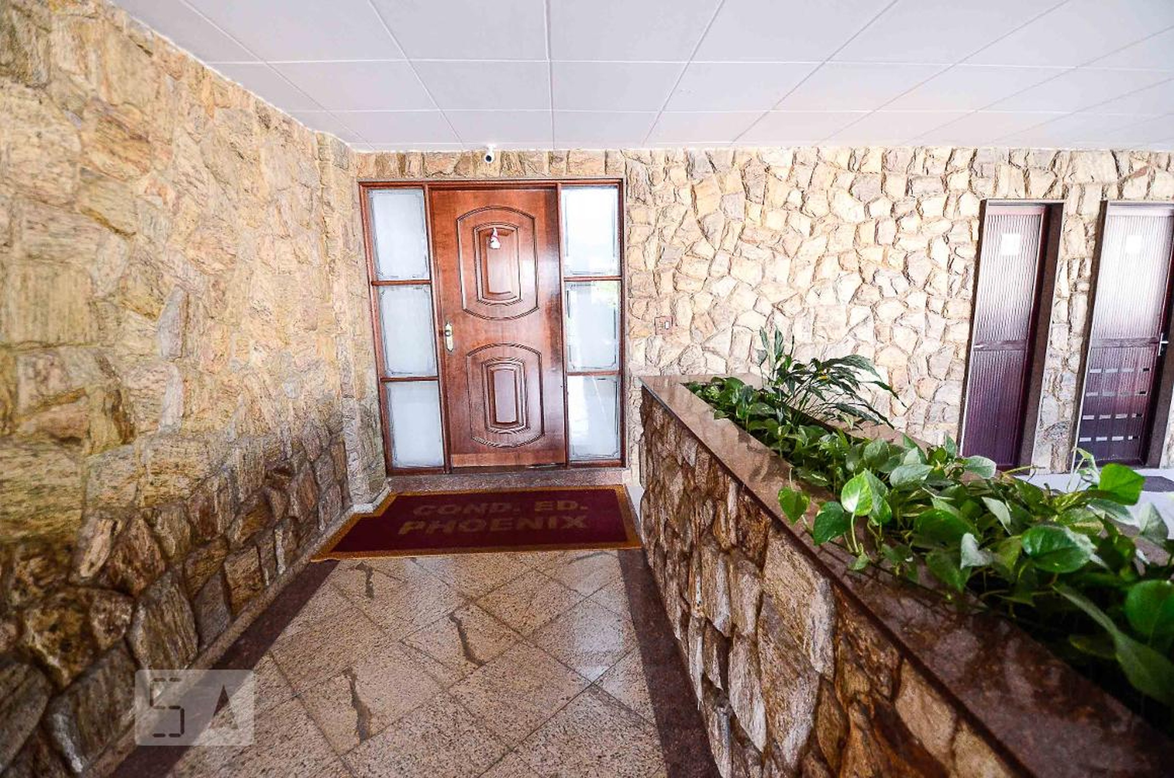Hall - null