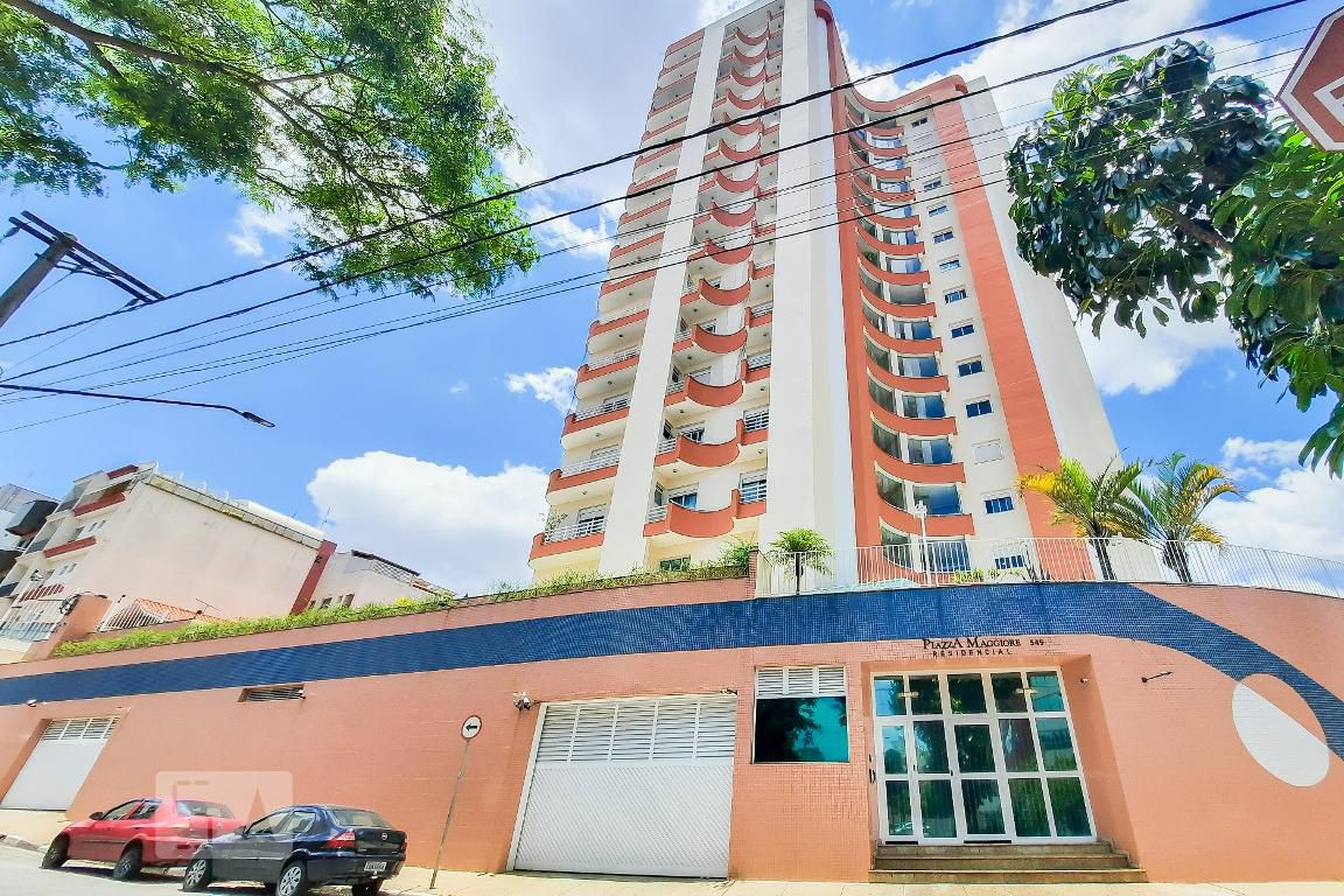 Fachada do Condomínio Condomínio Piazza Maggiore