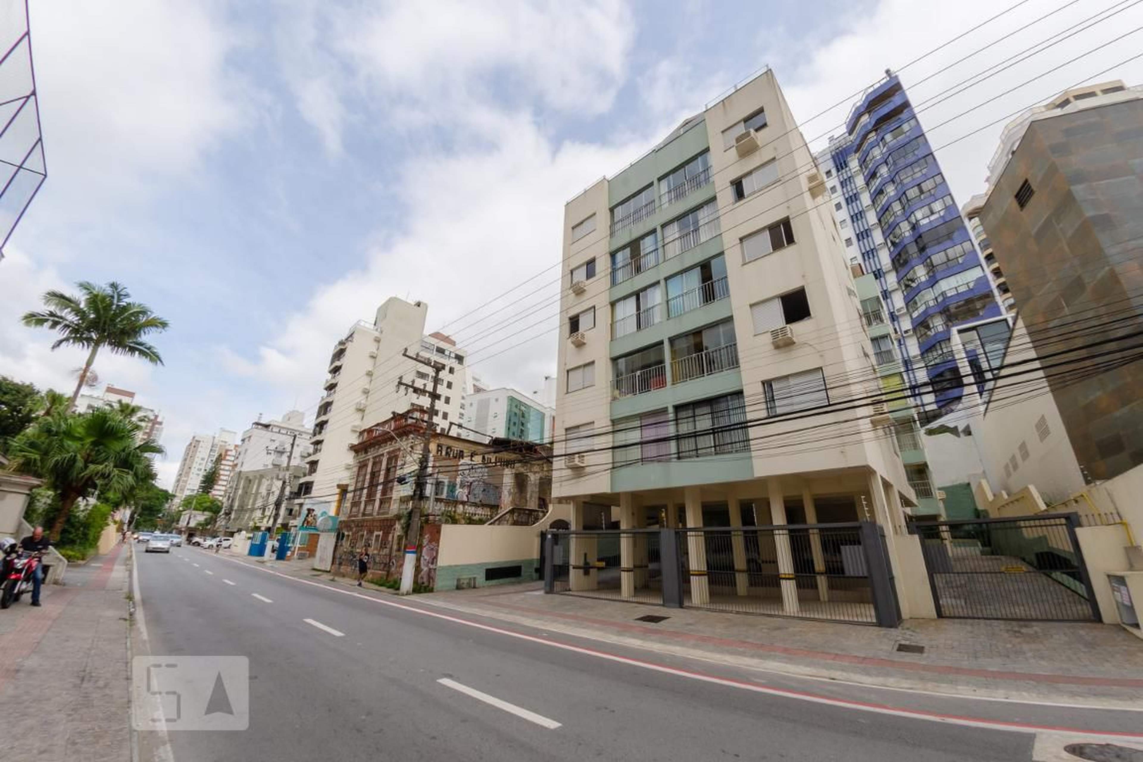 Fachada Condomínio em Rua Rui Barbosa, 116