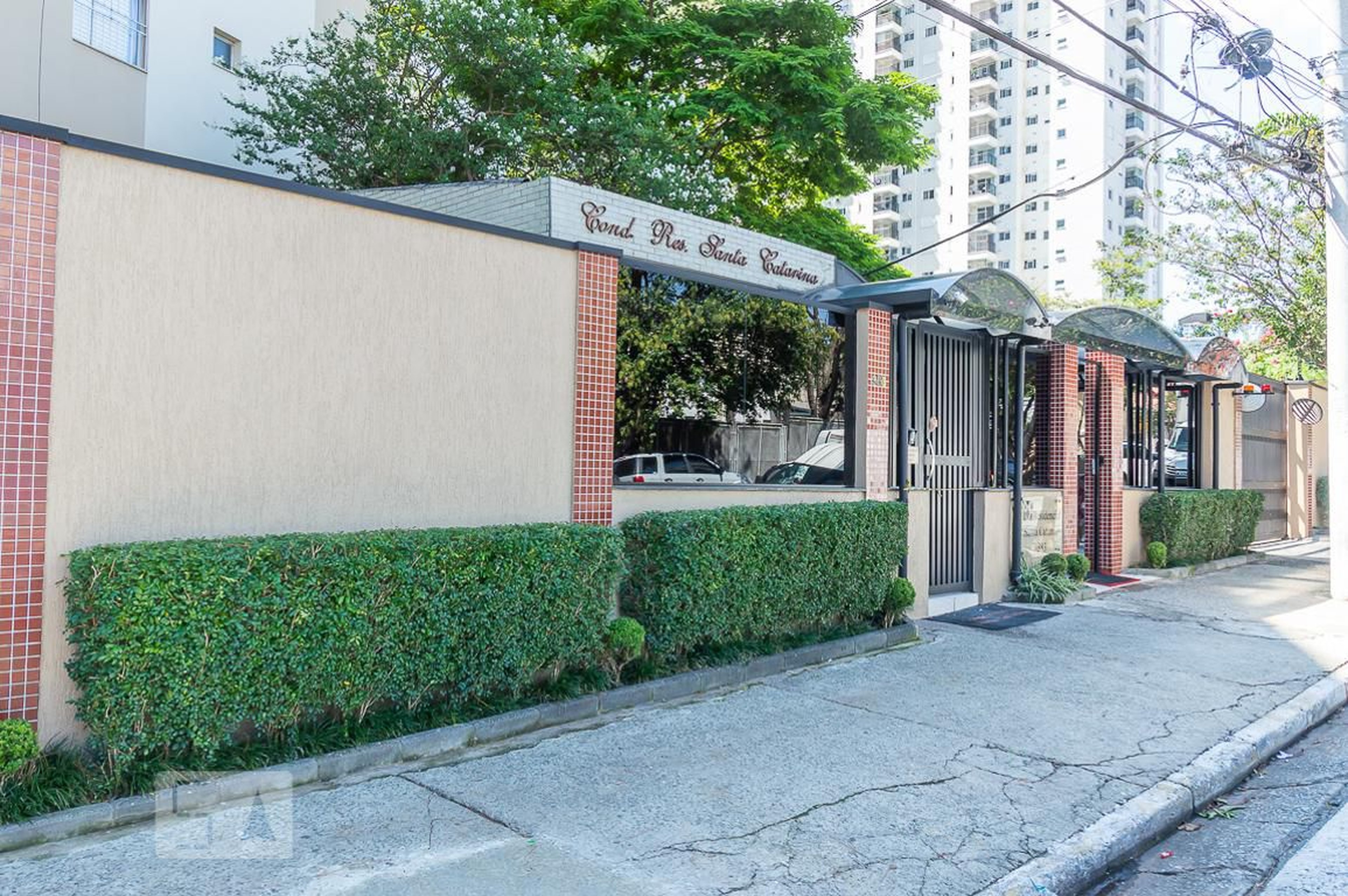 Fachada Condomínio em Avenida Moinho Fabrini, 1383