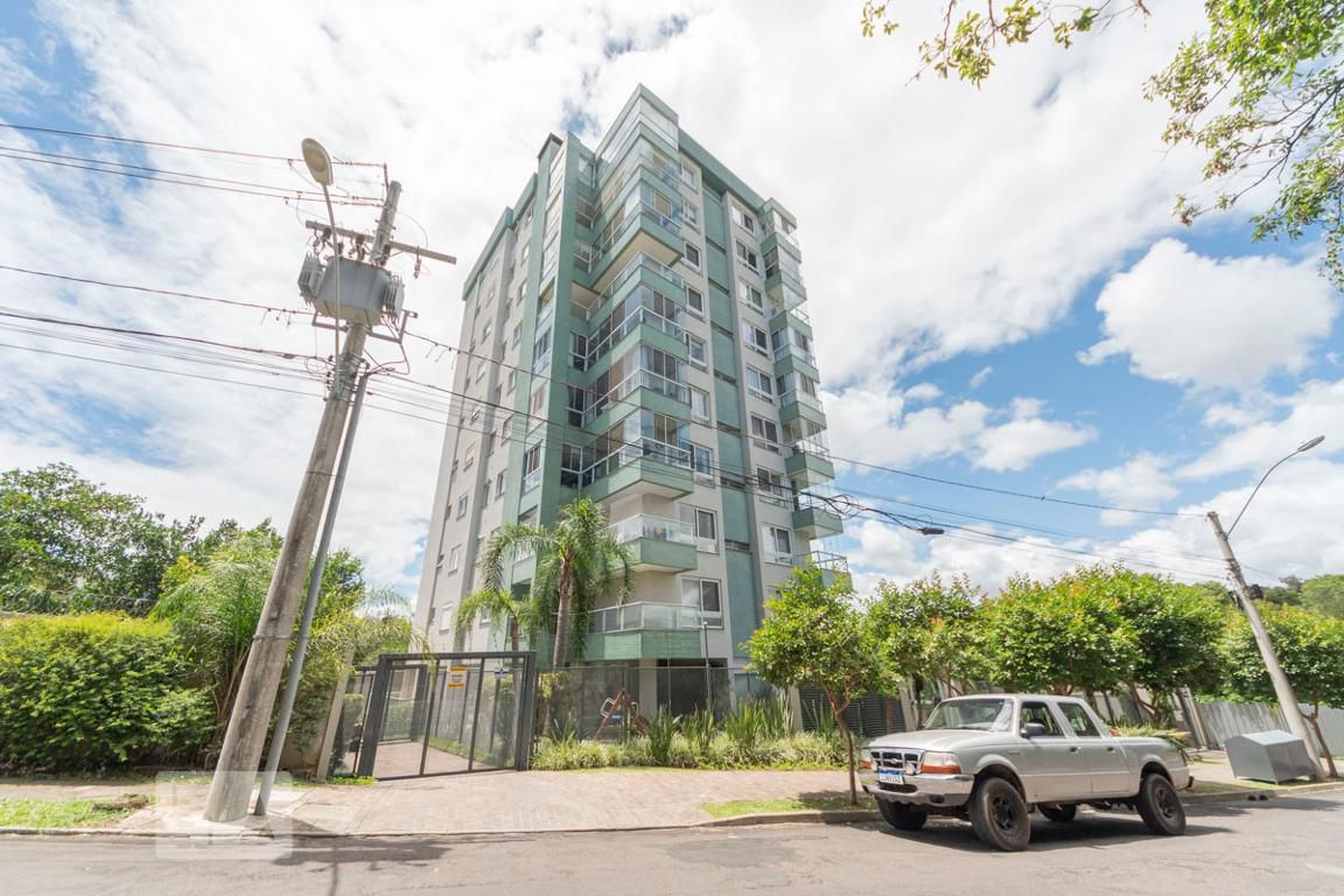 Fachada do Condomínio Condomínio Montpellier