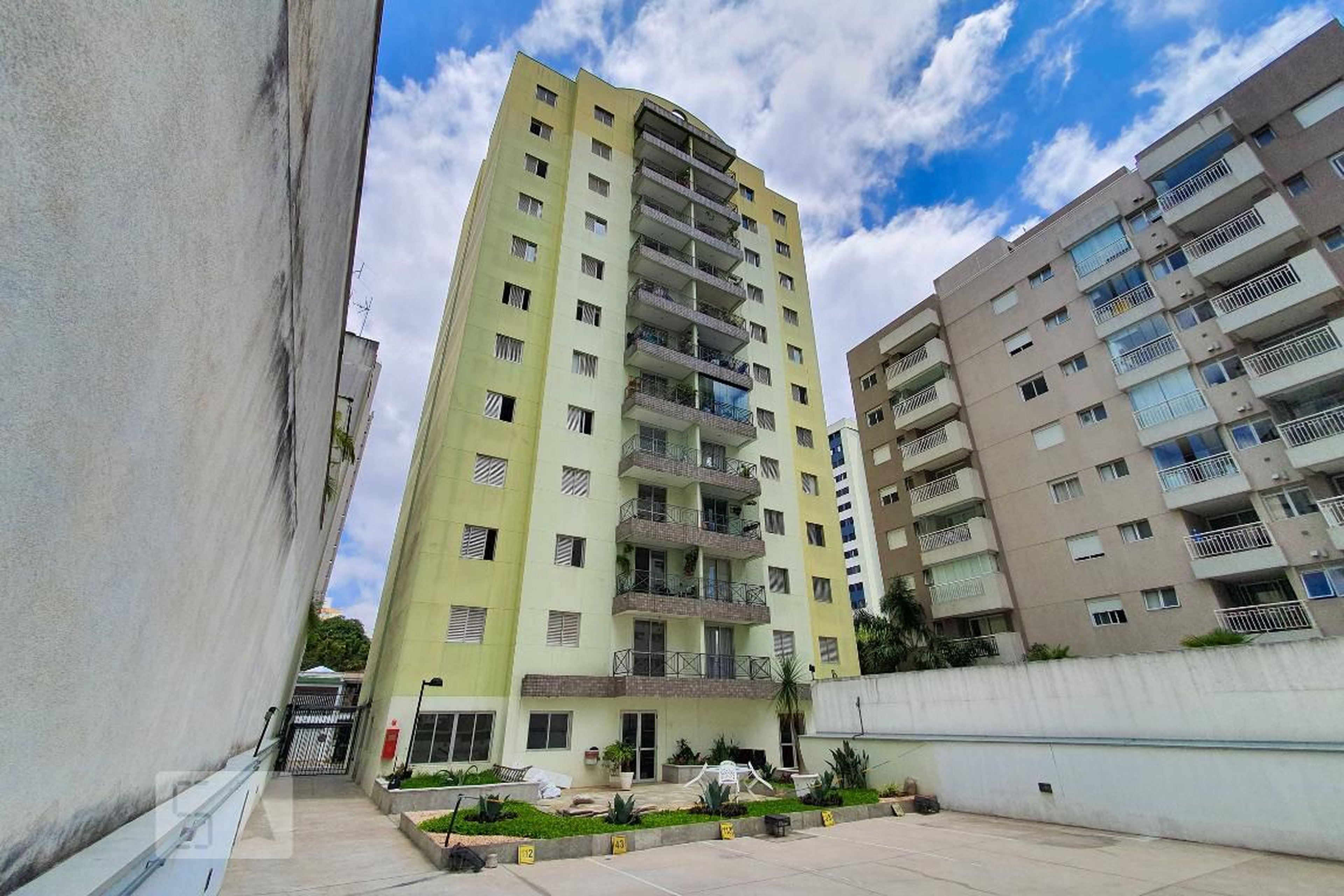 Estacionamento - Royal Port