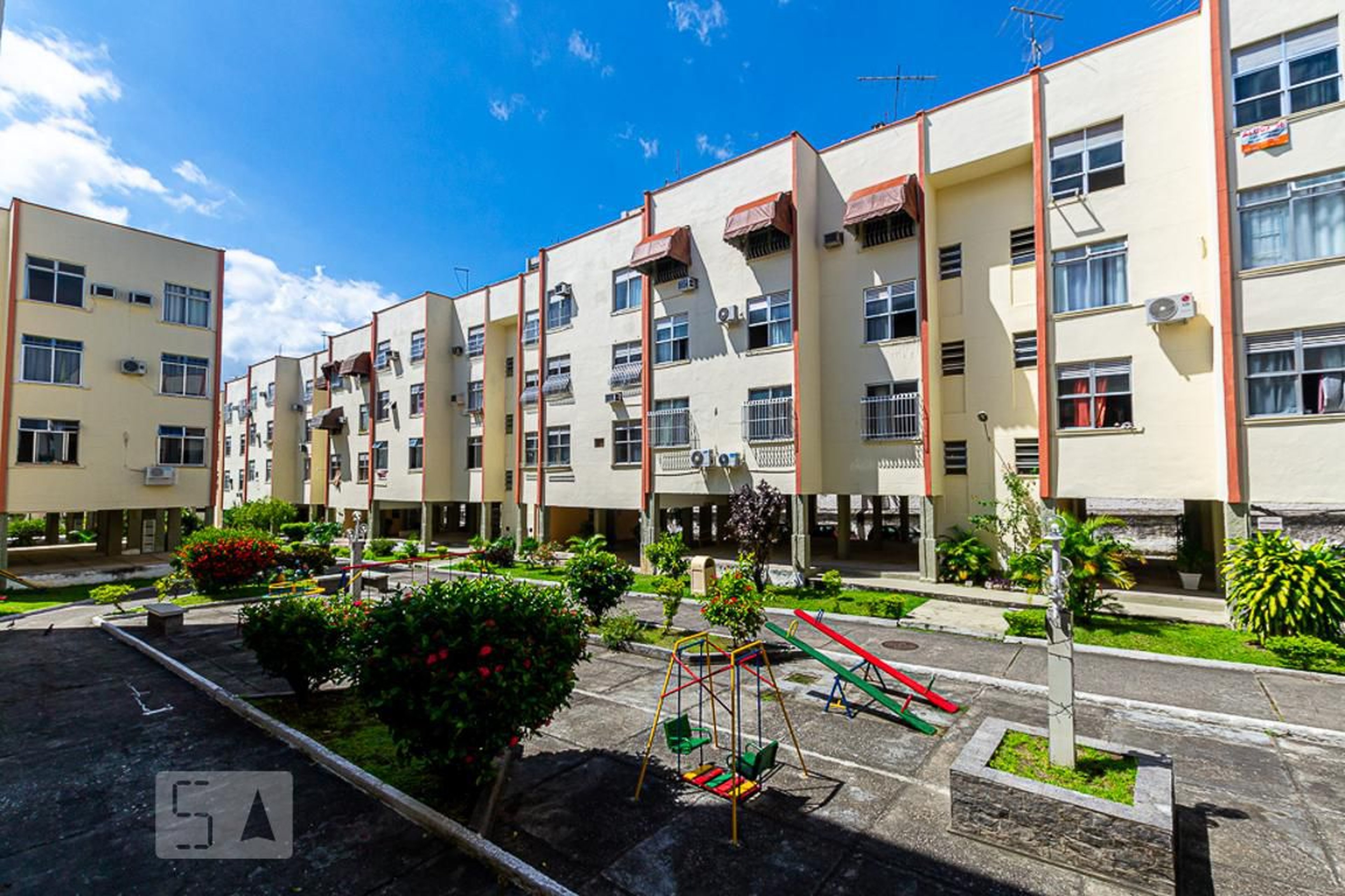 Fachada do Prédio Condomínio Conjunto Residencial José Clemente Pereira