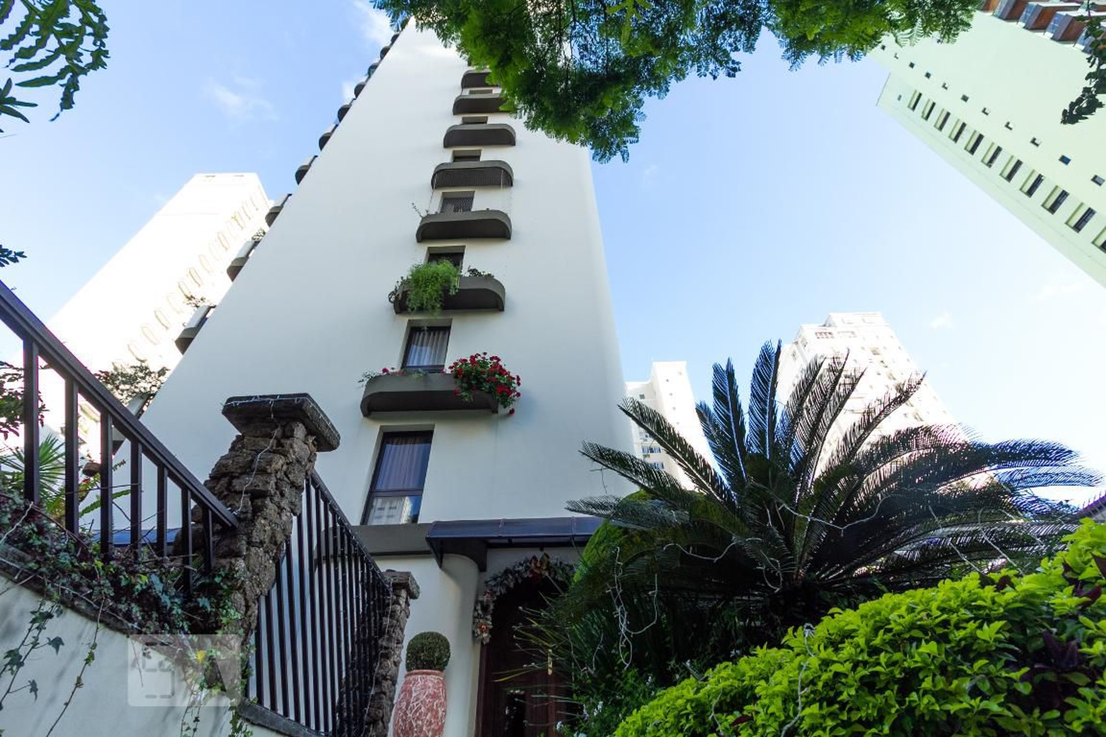 Fachada Condomínio Las Brisas