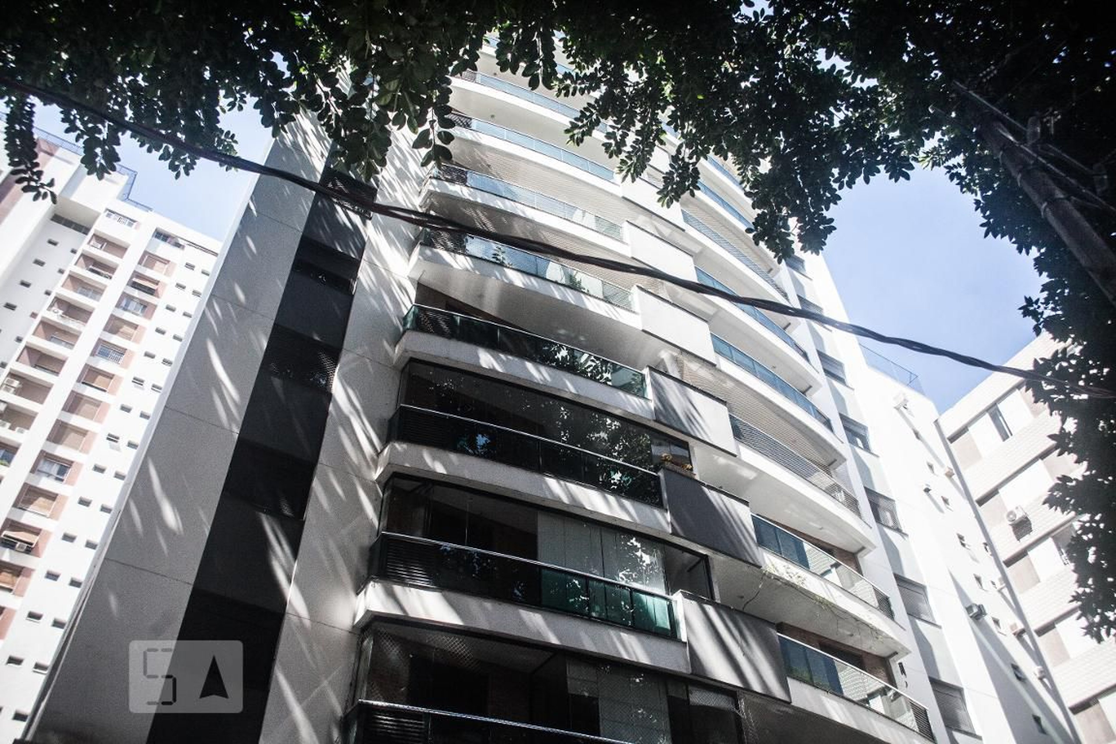 Fachada do Prédio Condomínio Higienópolis Home e Services