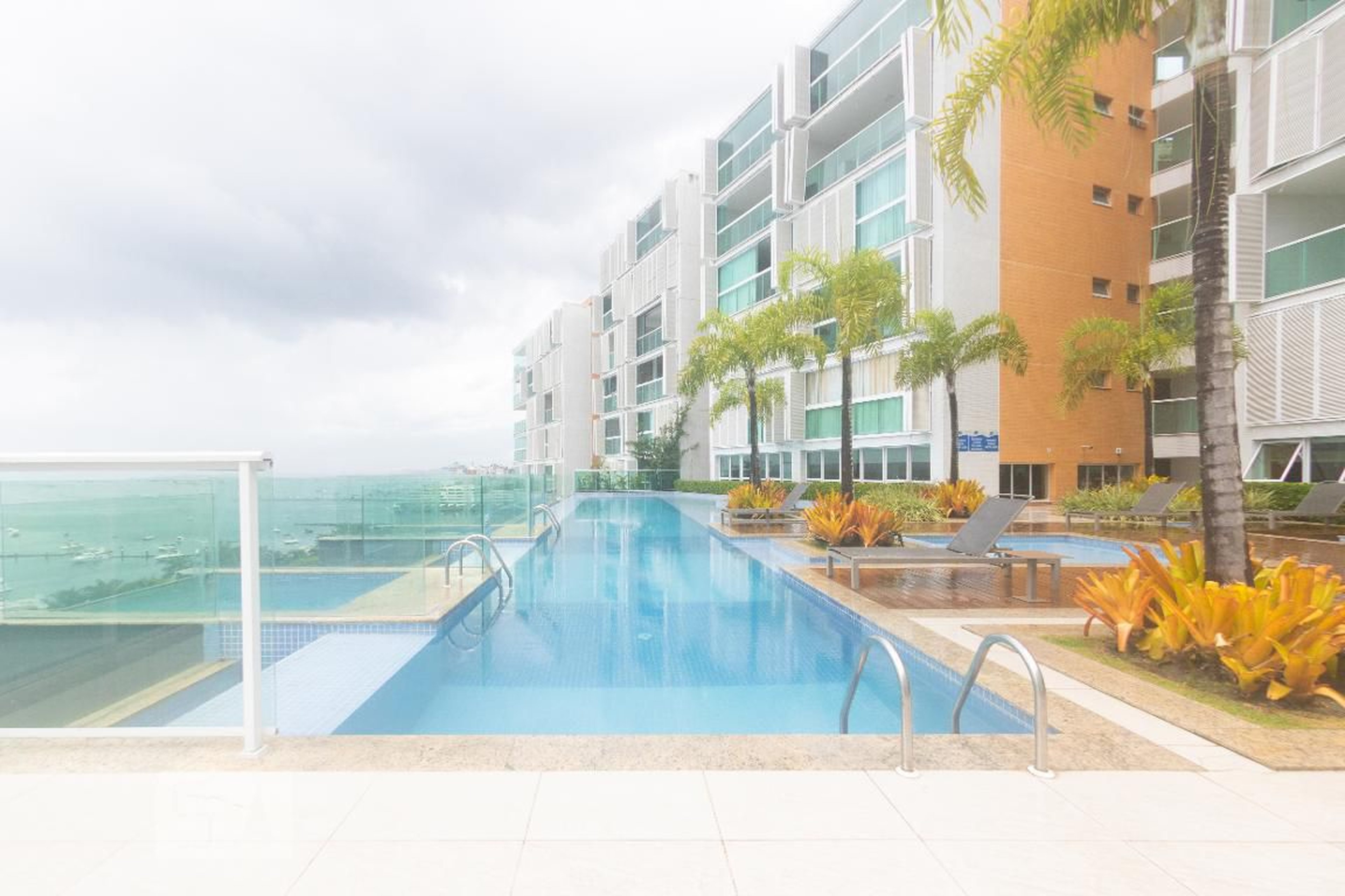 Fachada Condomínio Cloc Marina Residence