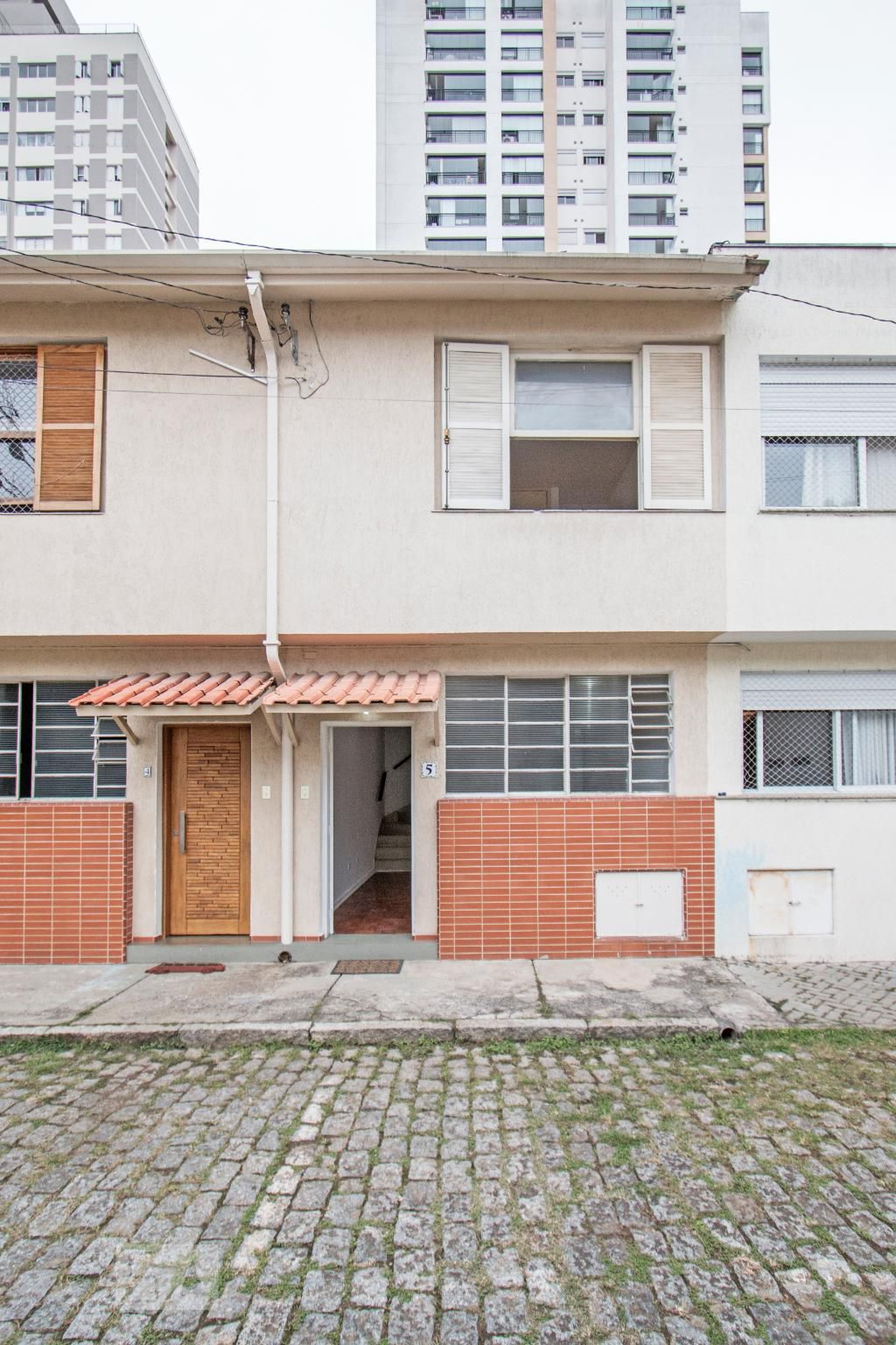 Fachada Condomínio em Rua Ministro Luiz Gallotti, 210