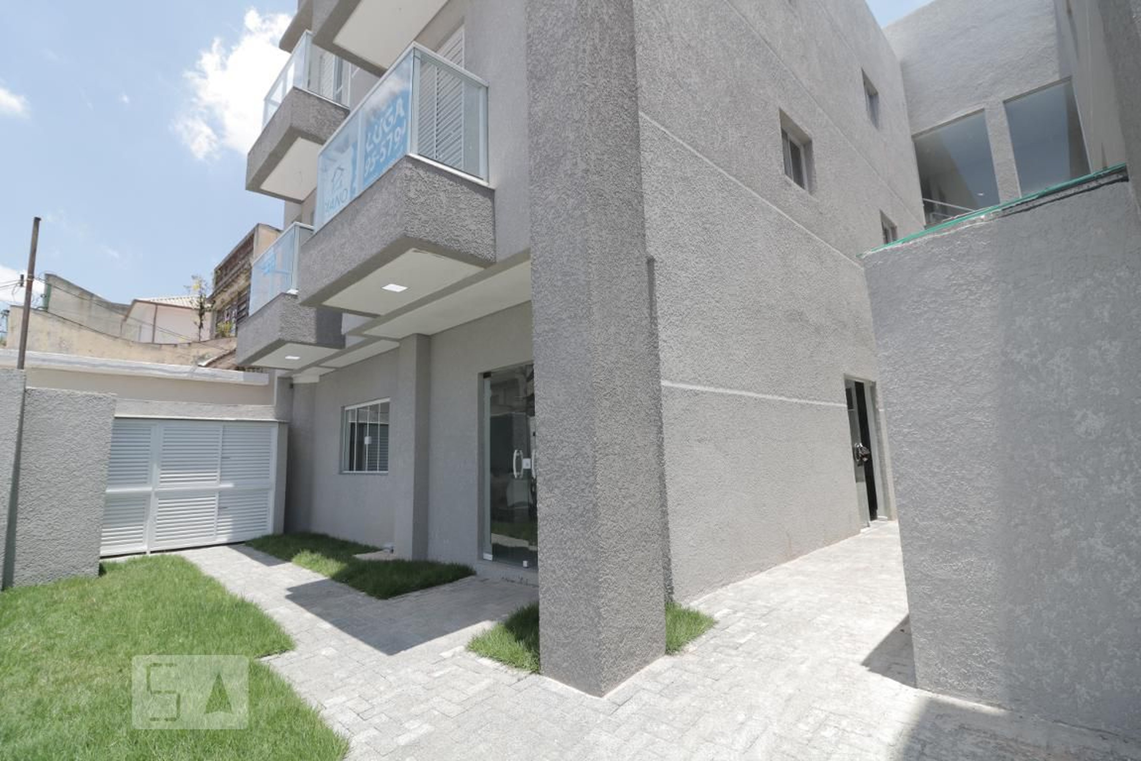 Fachada Condomínio em Rua Orfanato, 1611