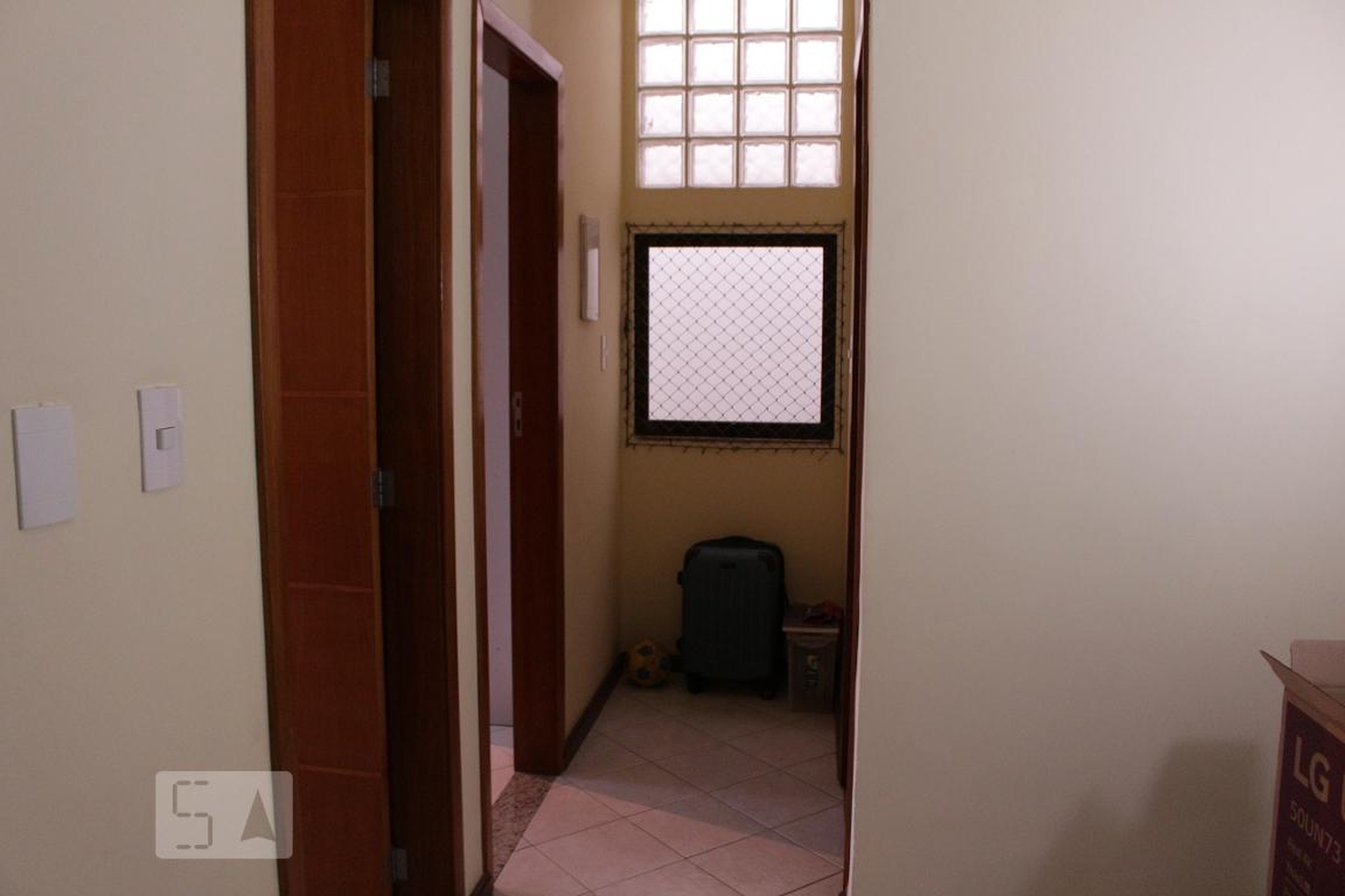 Hall social Condomínio em Rua Ricardo Seabra, 255