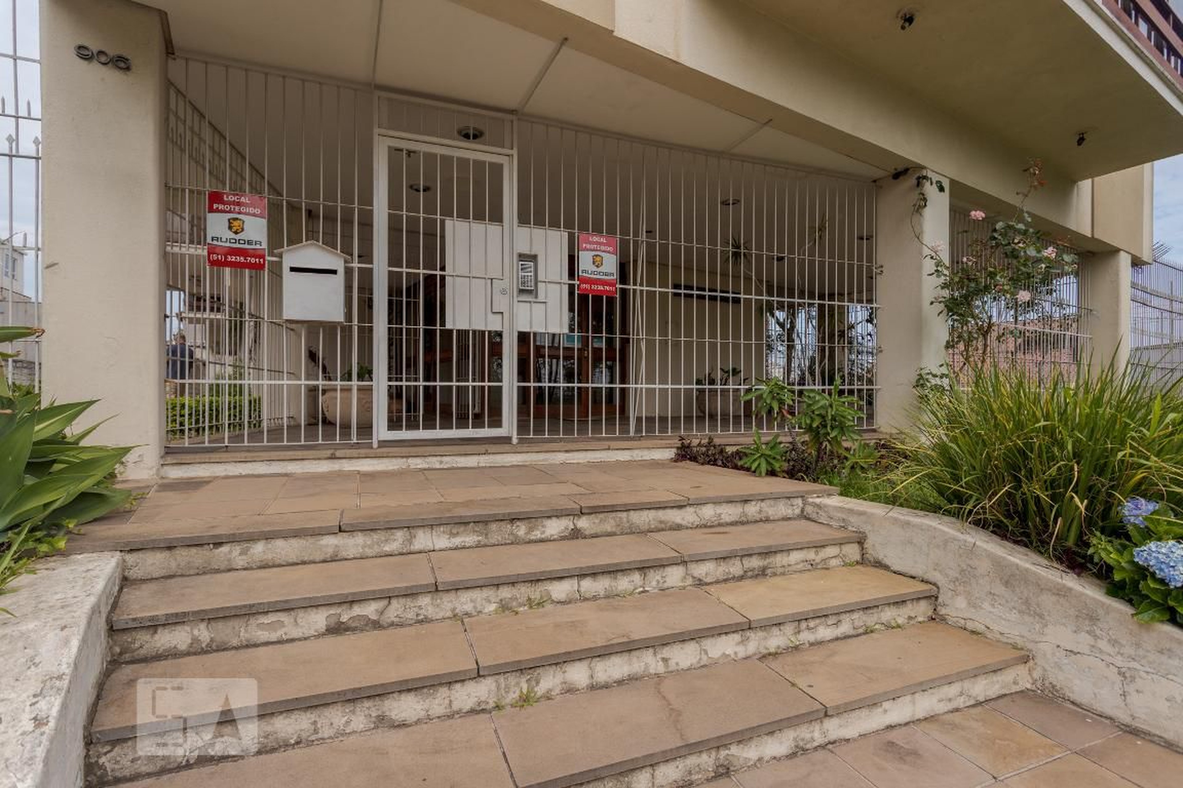 Entrada - Califórnia