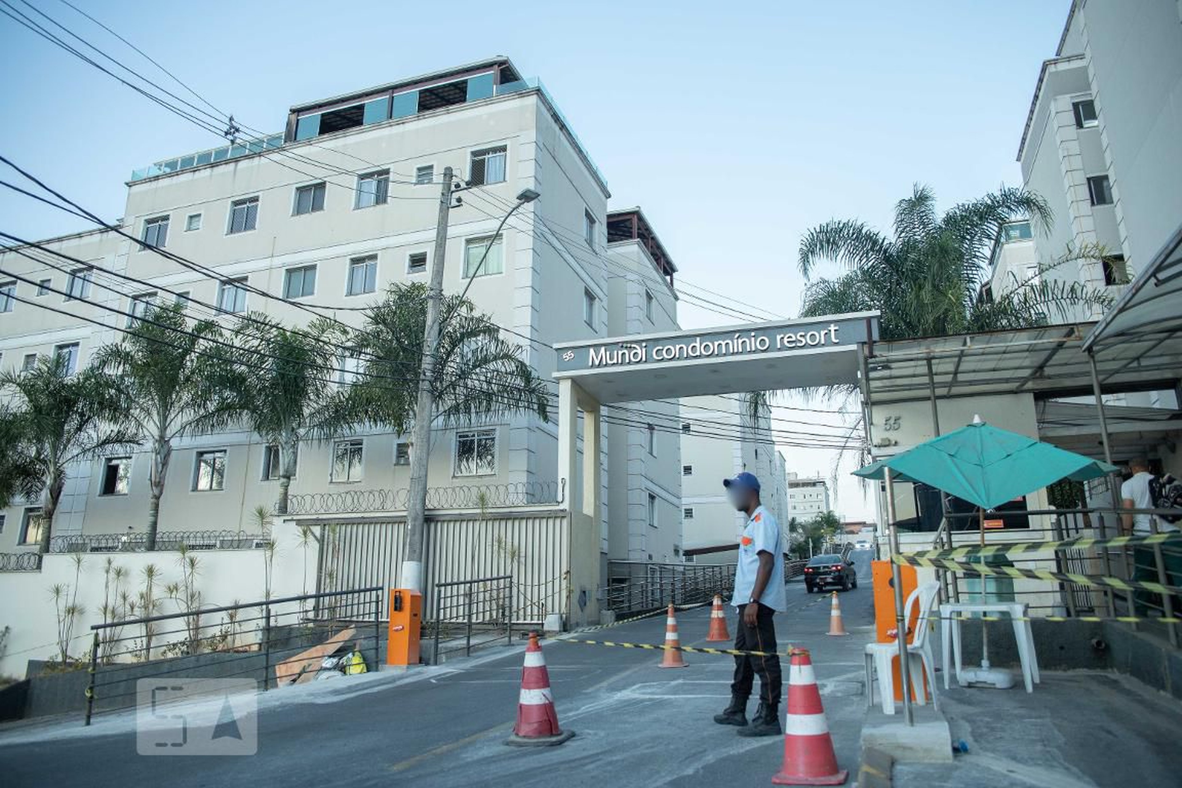 Fachada do condomínio Condomínio Mundi Resort