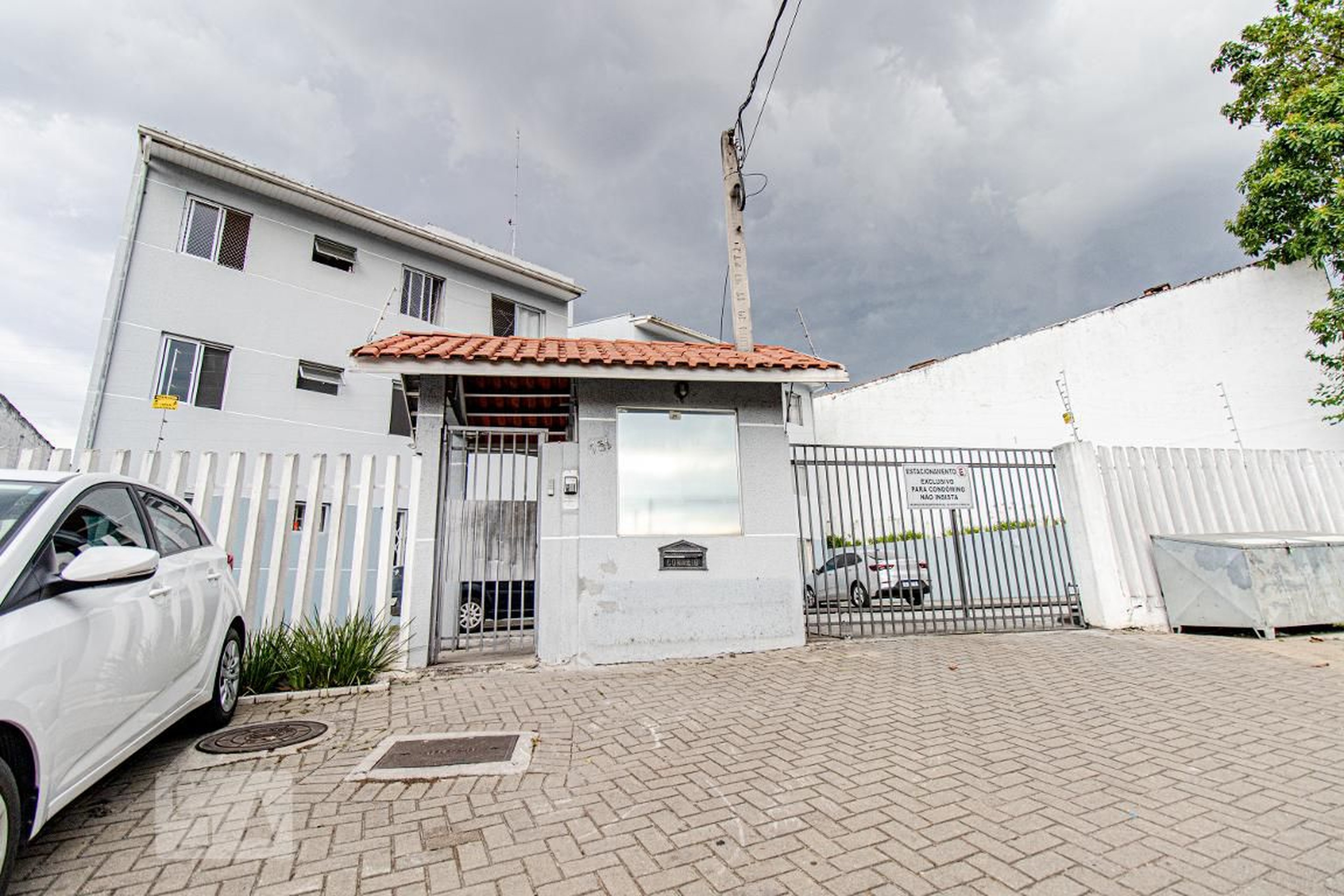 Fachada do Condomínio Condomínio em Rua Rezala Simão, 752