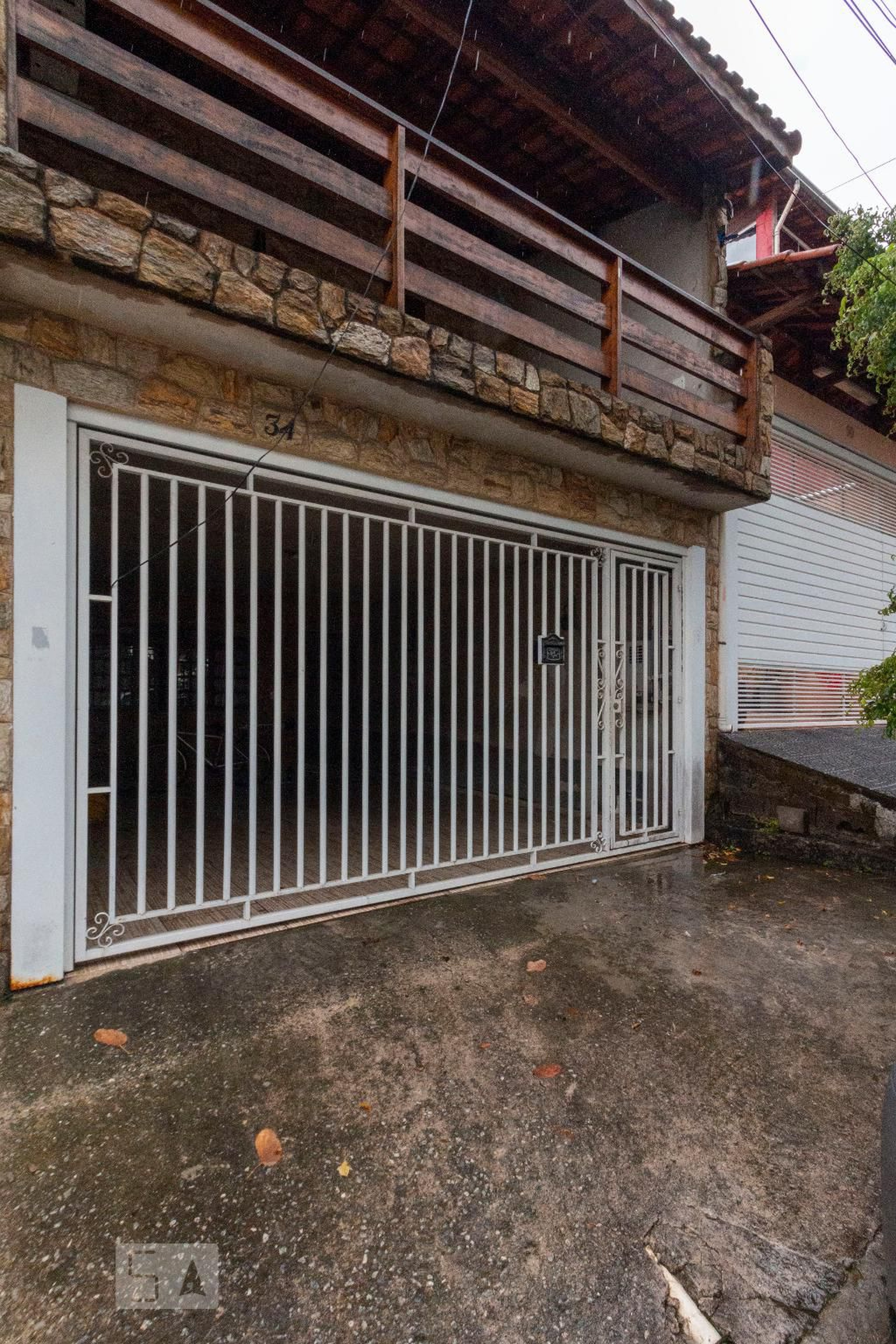 Fachada Condomínio em Rua Aldo Gianini, 34