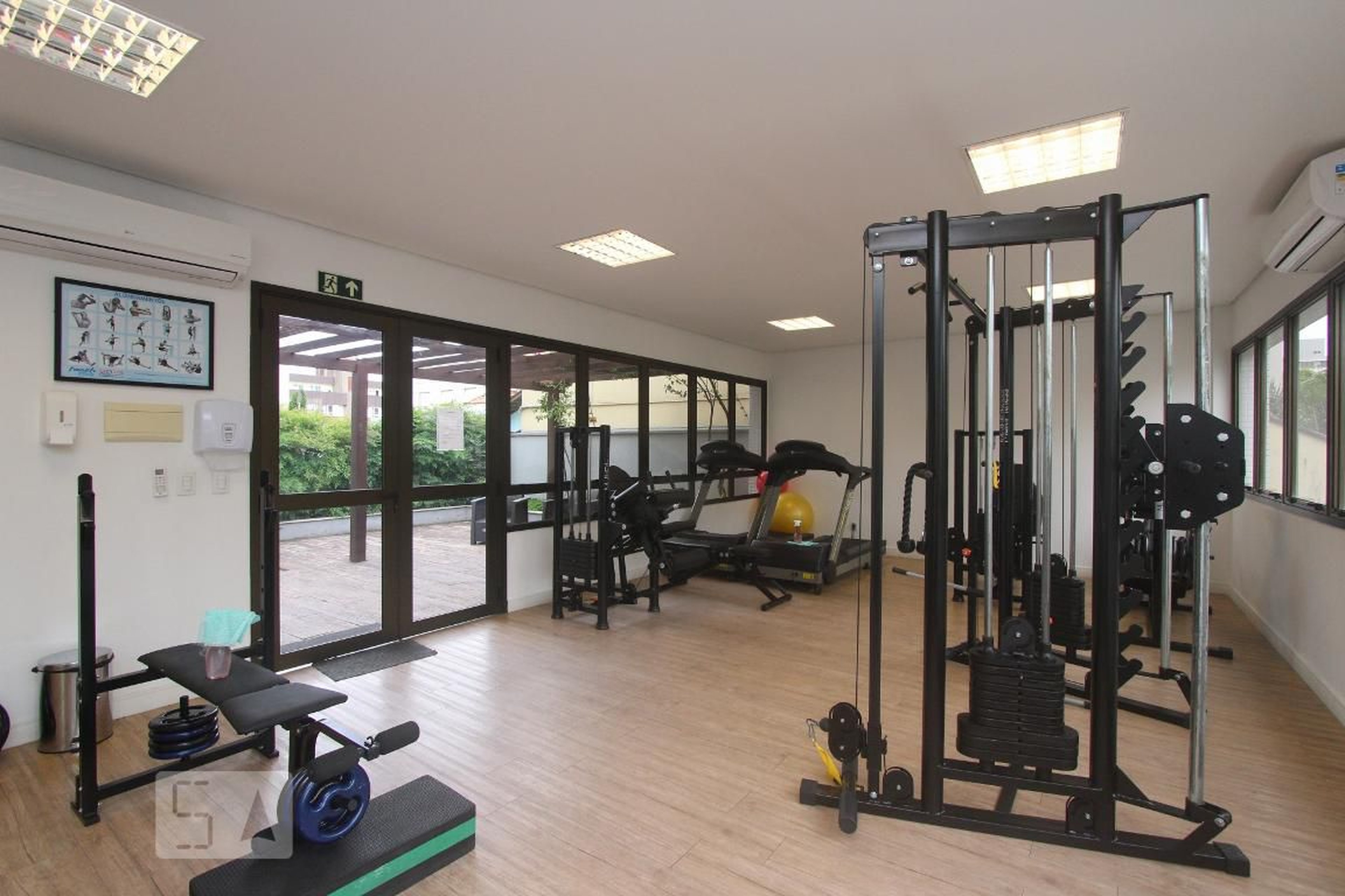 ACADEMIA - Eidficio Chateau Damboise