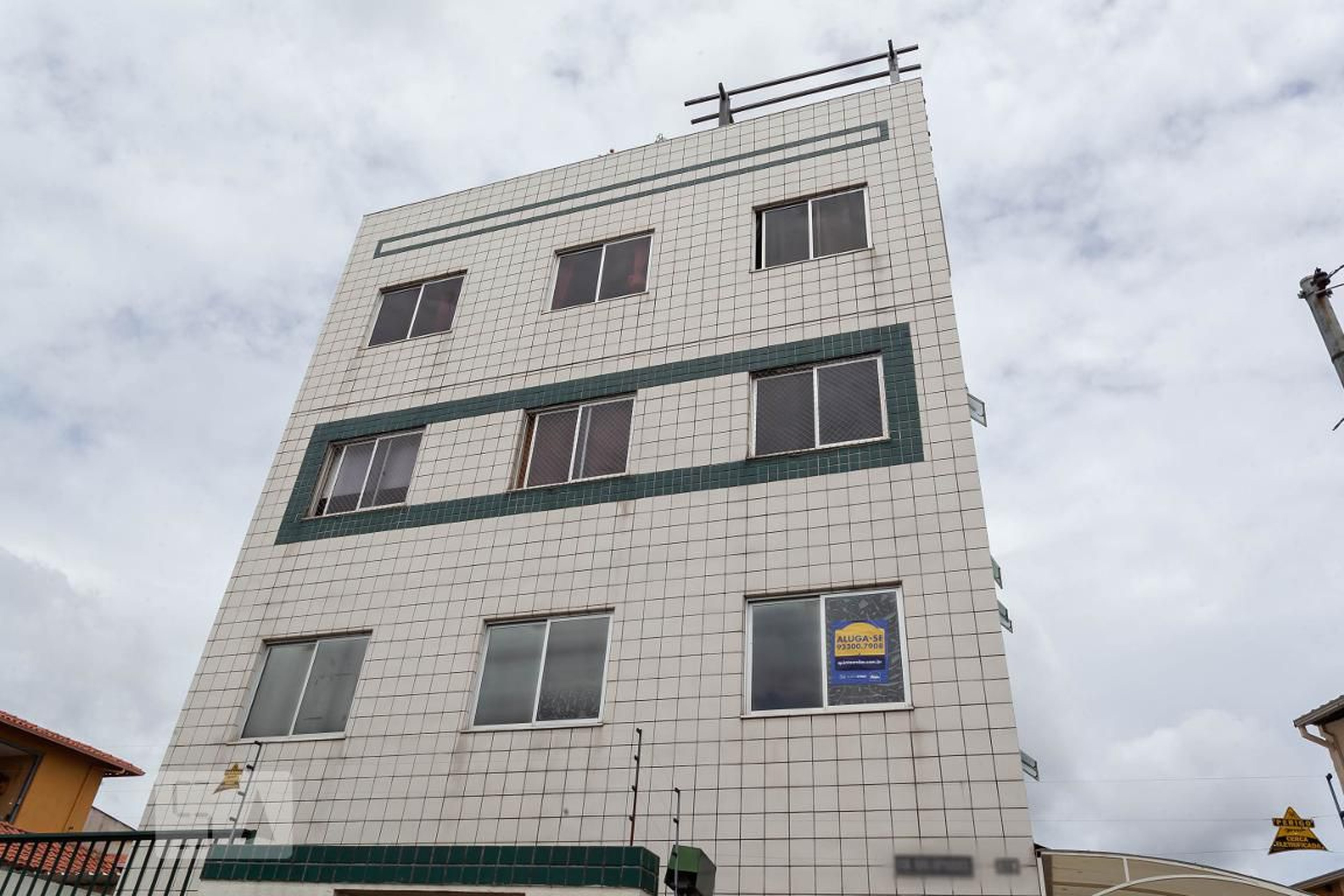 Fachada do prédio Condomínio em Rua Cláudio José de Souza, 378