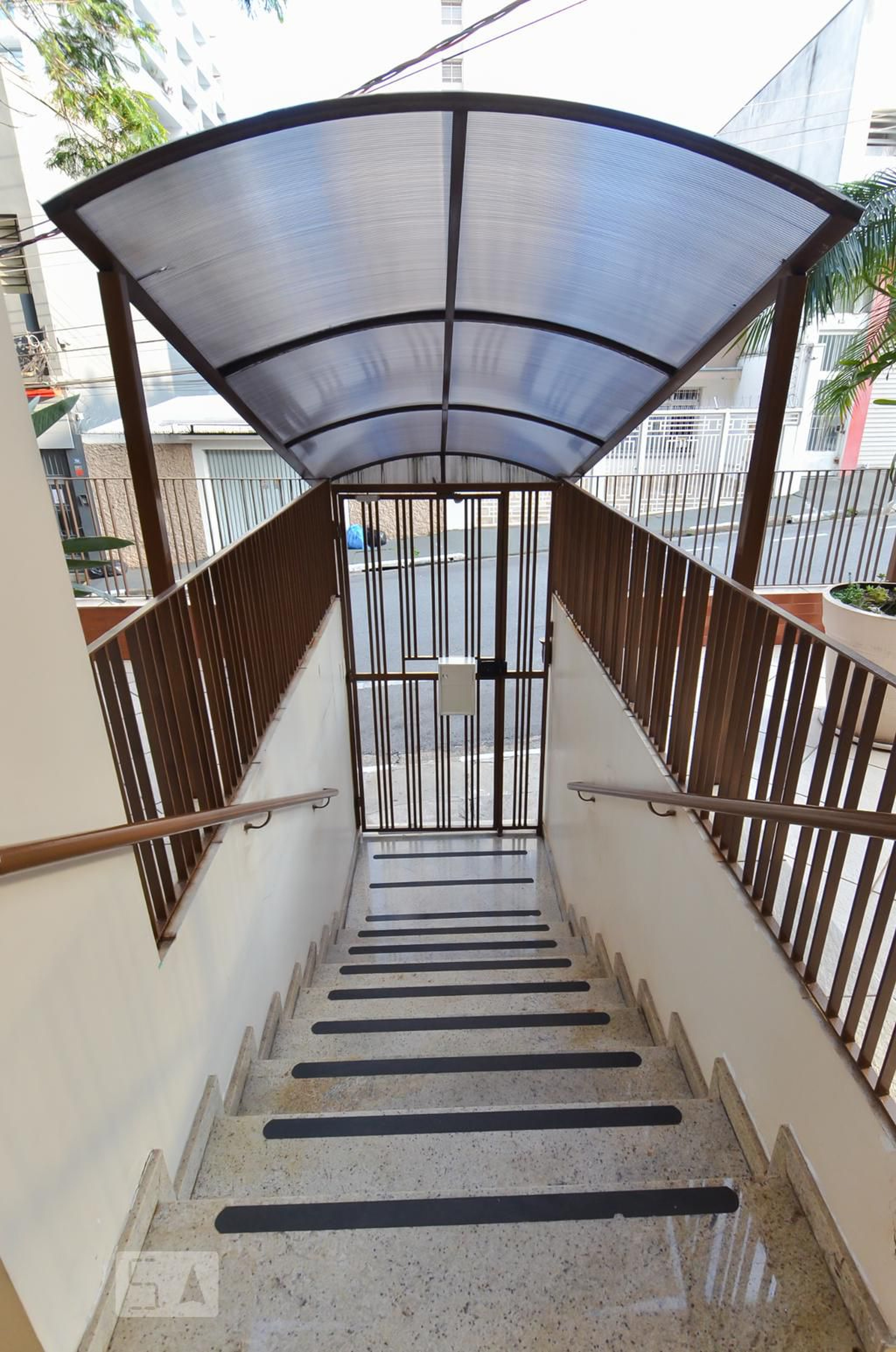 Entrada Social - Edifício Ilha Bela