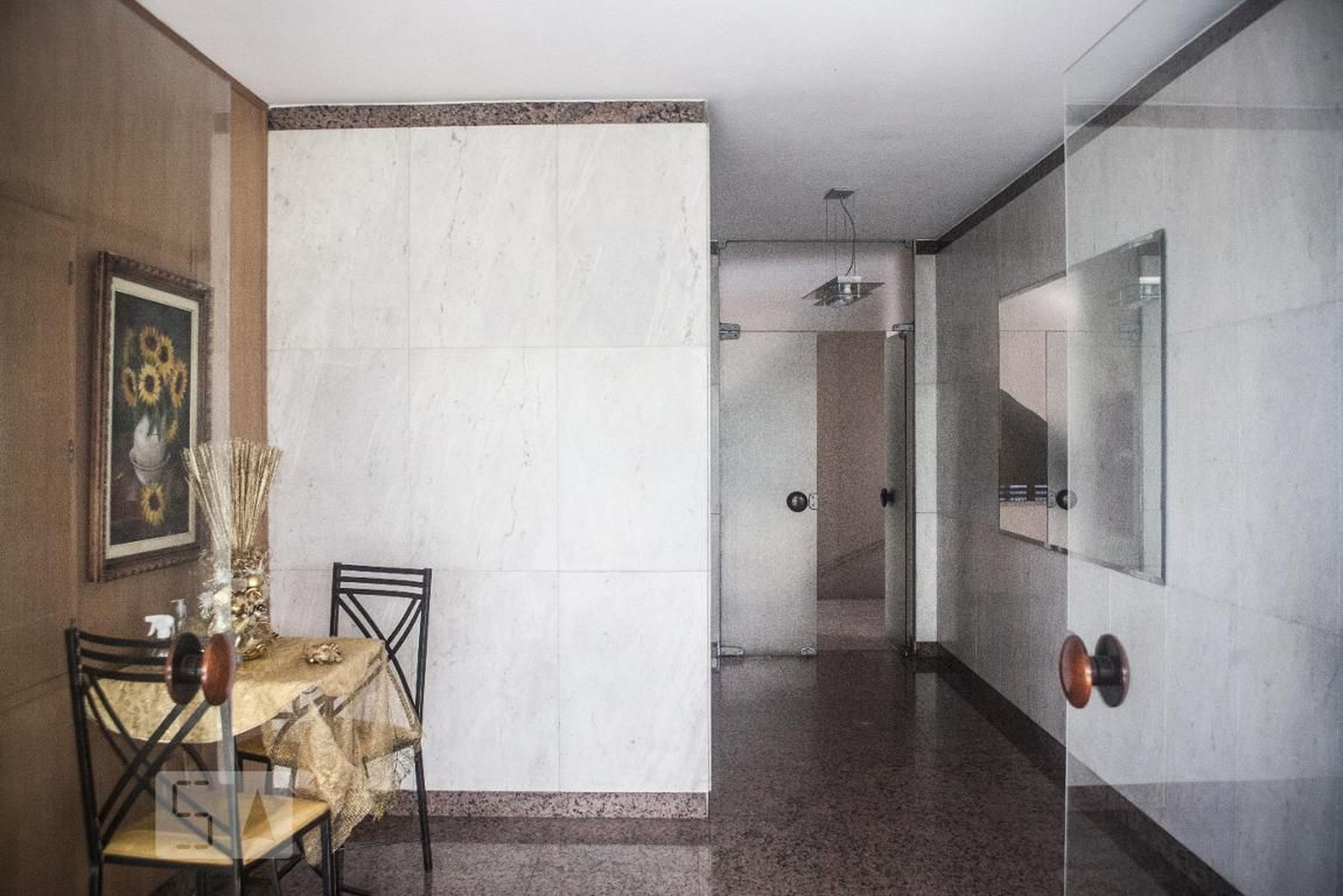 Hall de Entrada - Orleans e Bragança