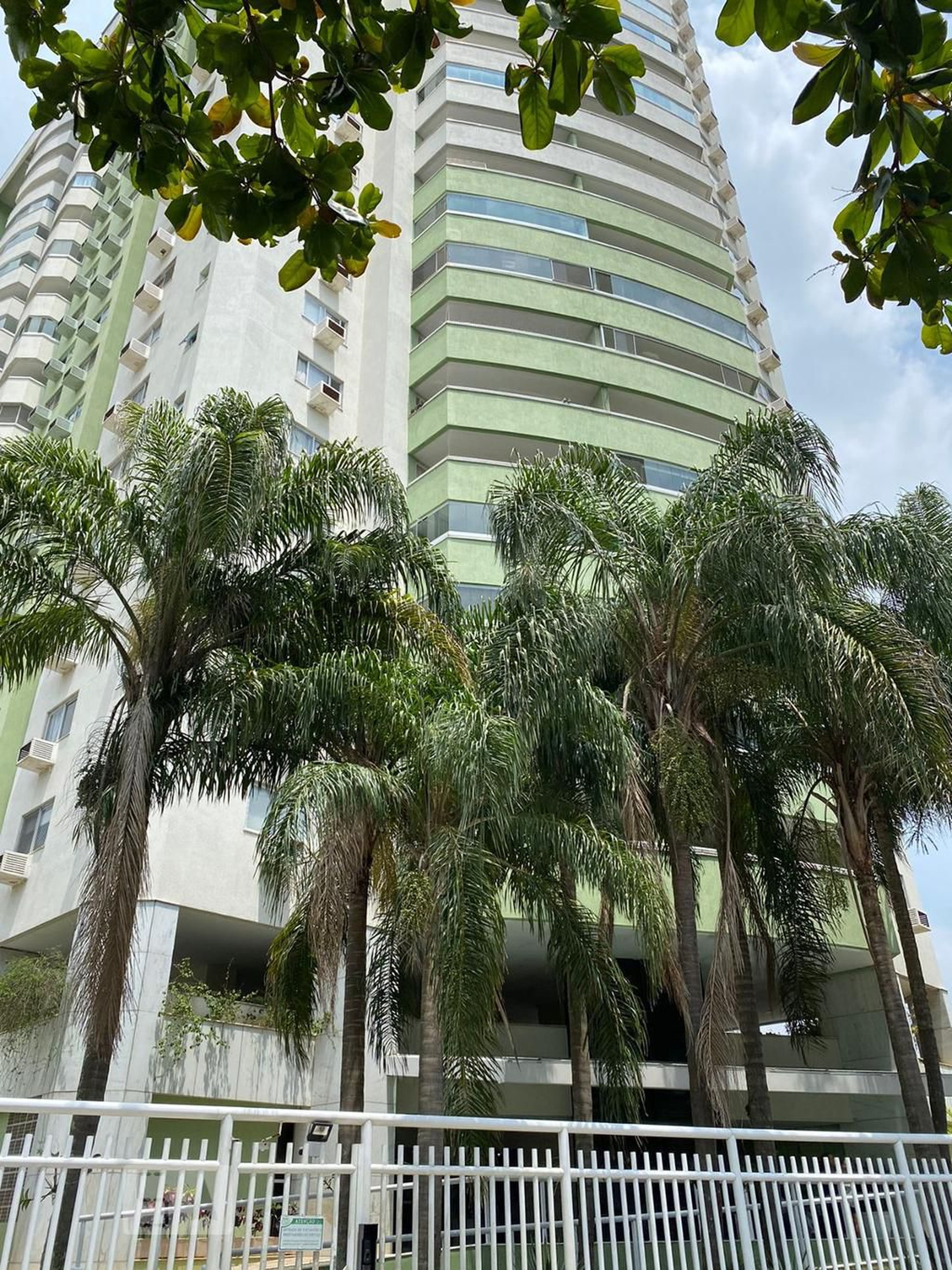 Fachada do Condomínio Condomínio Varandas de Barra Bonita