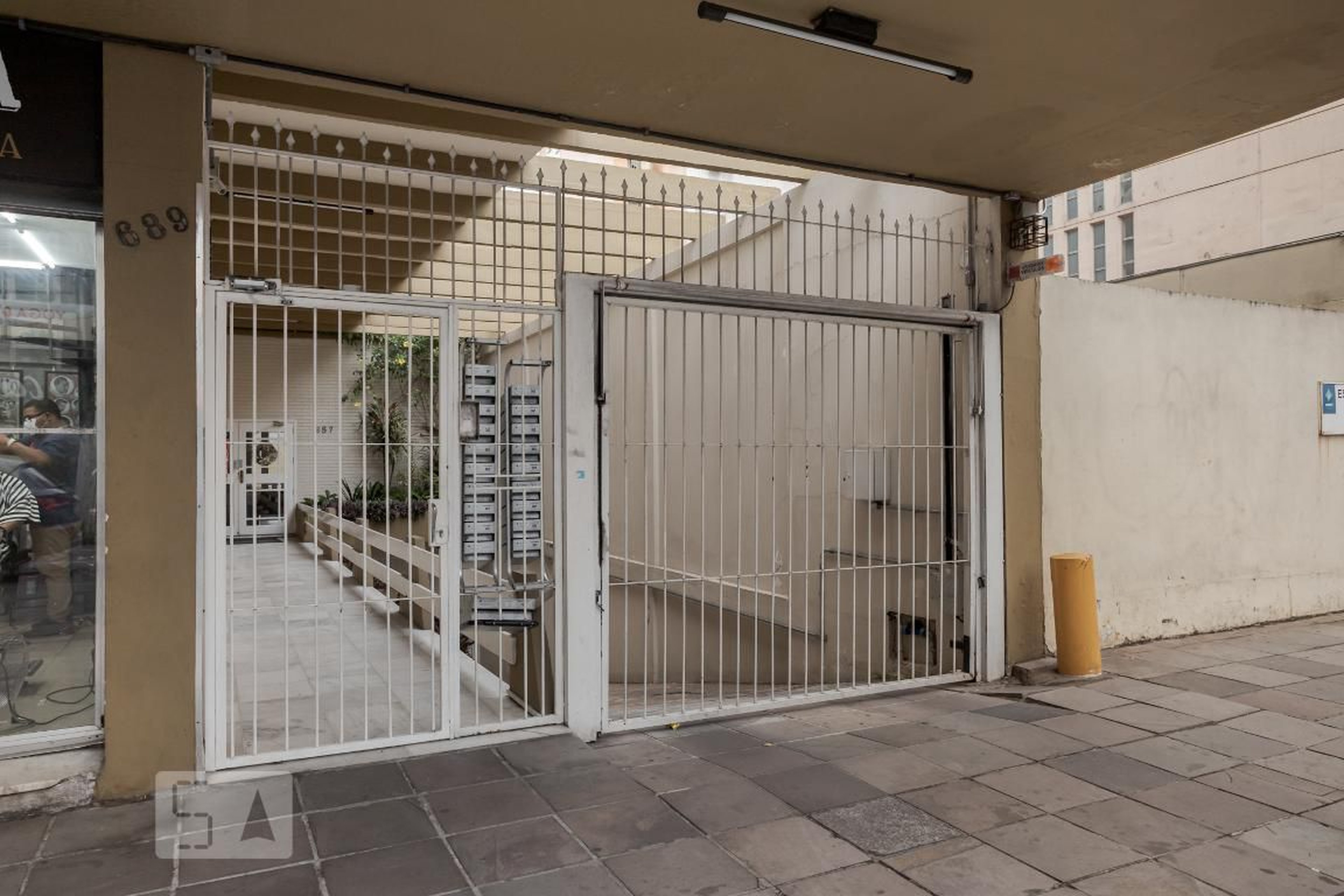 Entrada - Edifício Monte Carlo