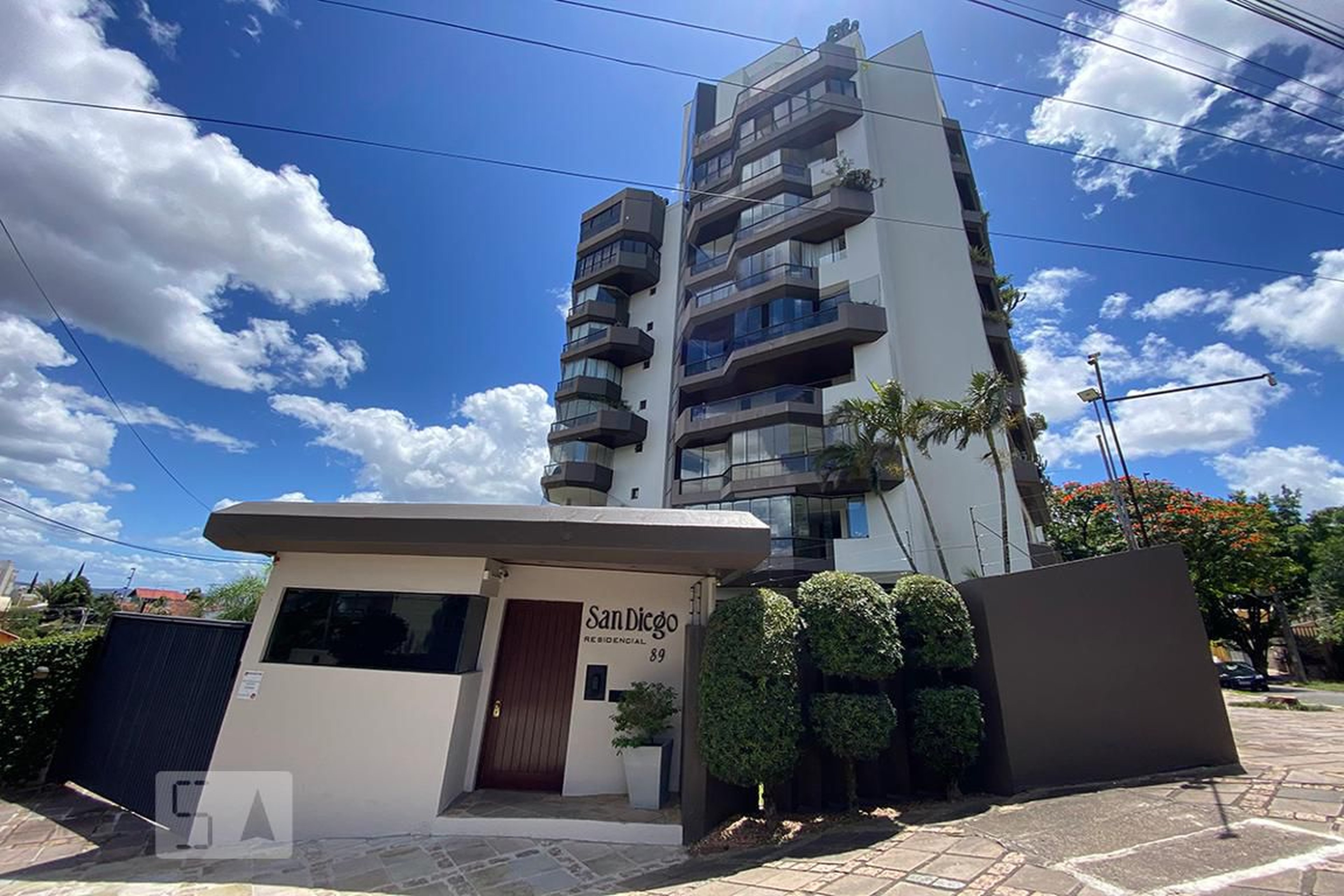 Fachada do Condomínio Condomínio San Diego