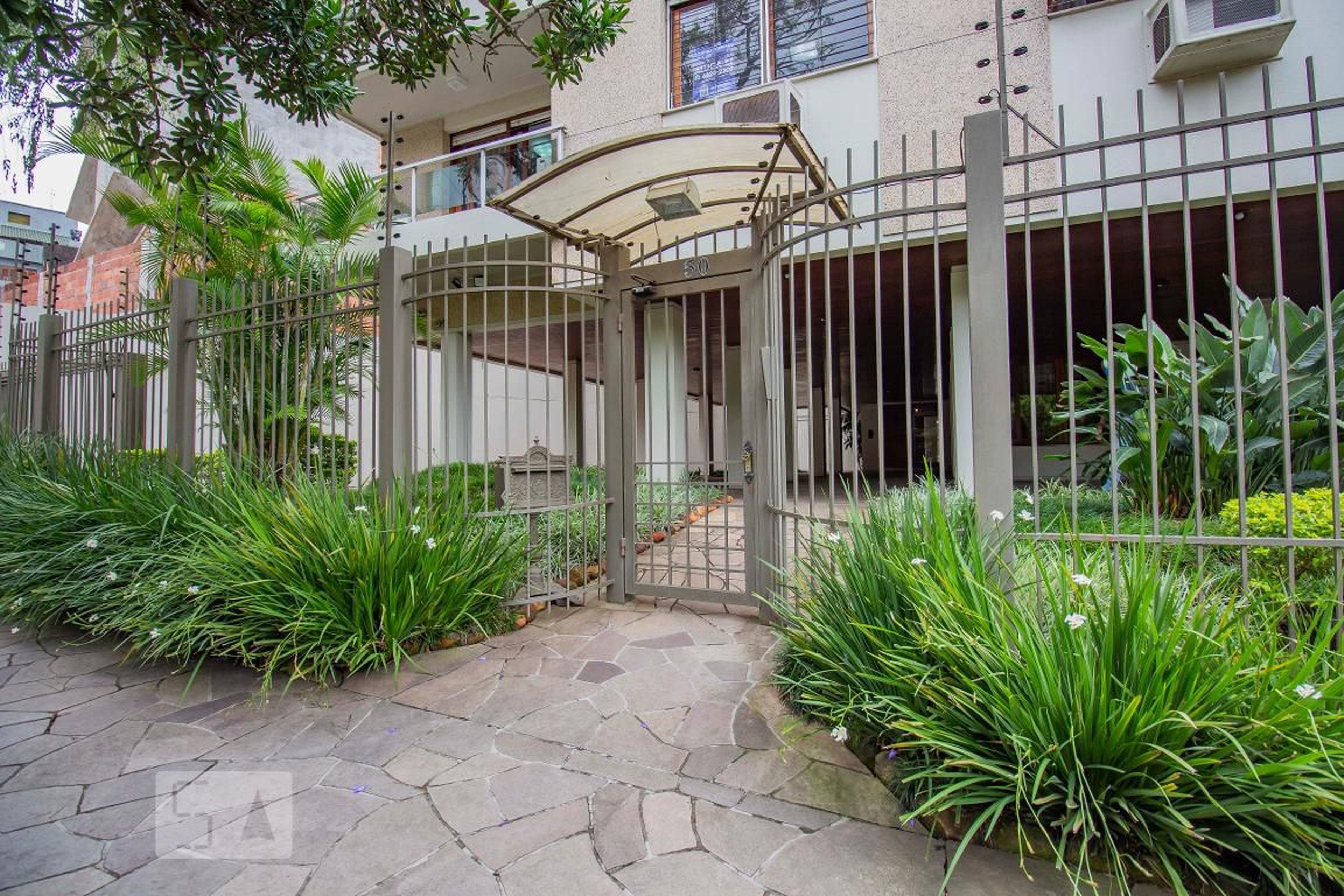 Fachada do Condomínio Edifício Florença