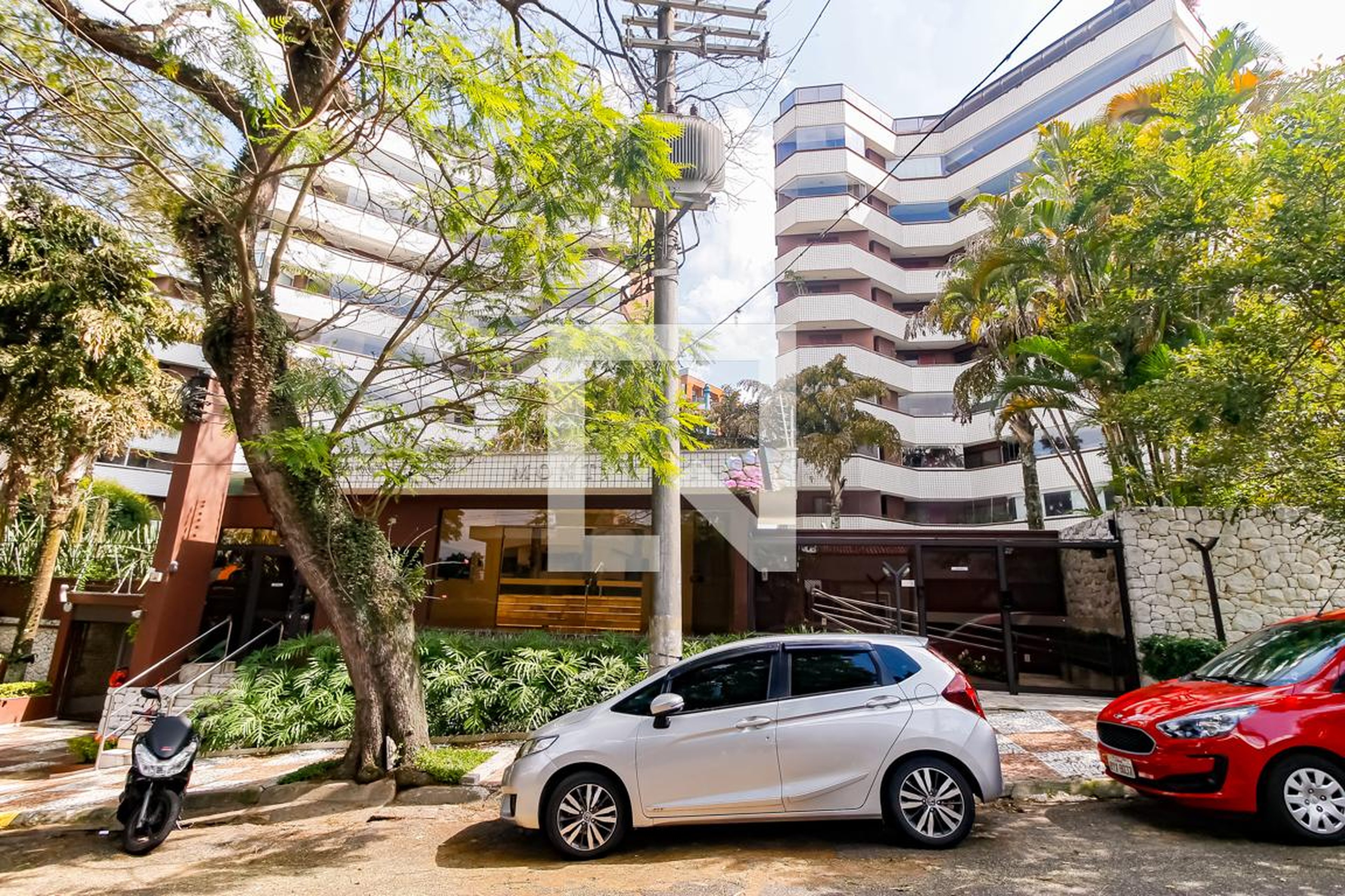 Fachada do Prédio Condomínio Mont Vert