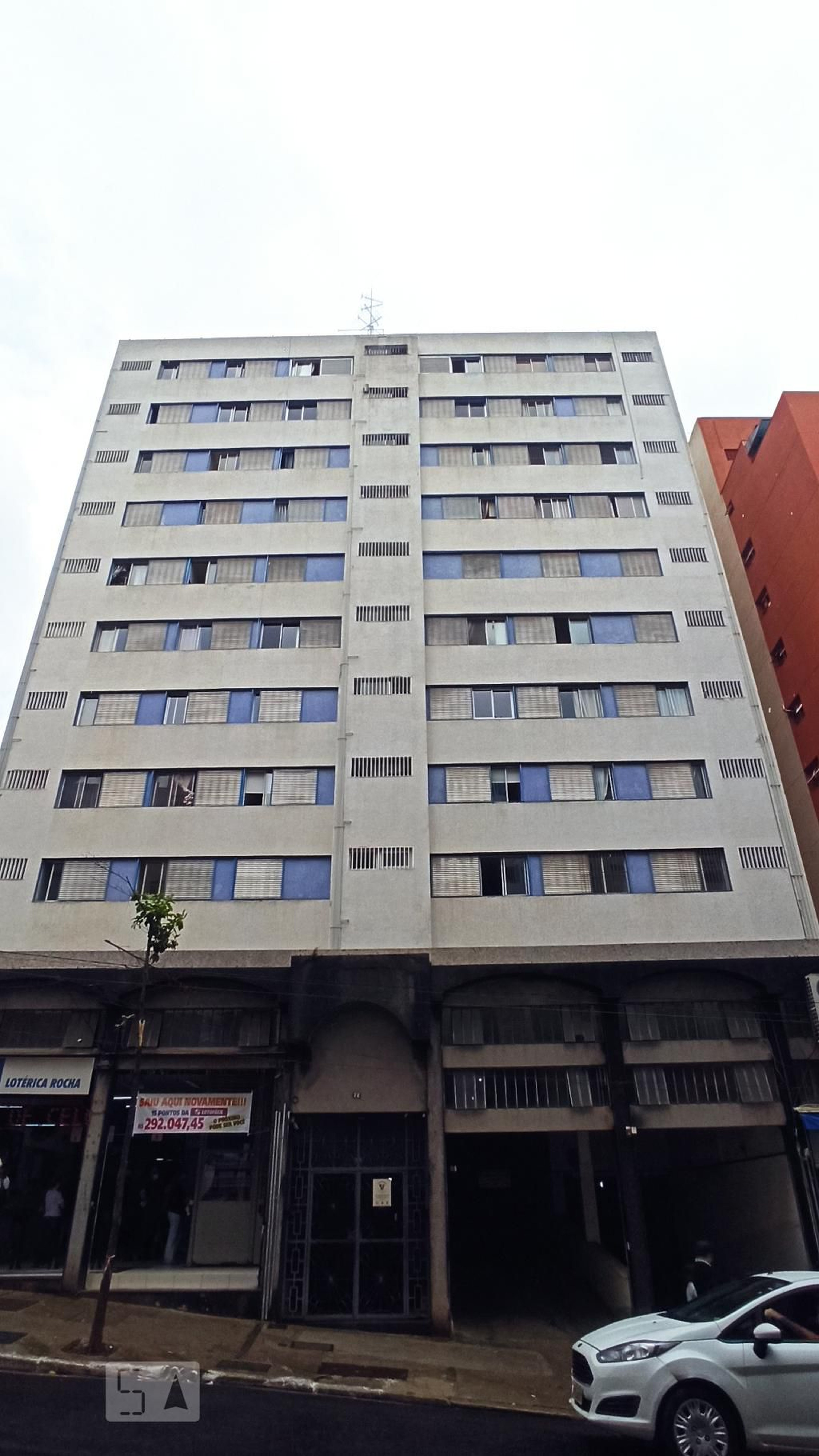 Fachada do Prédio Condomínio Rocha