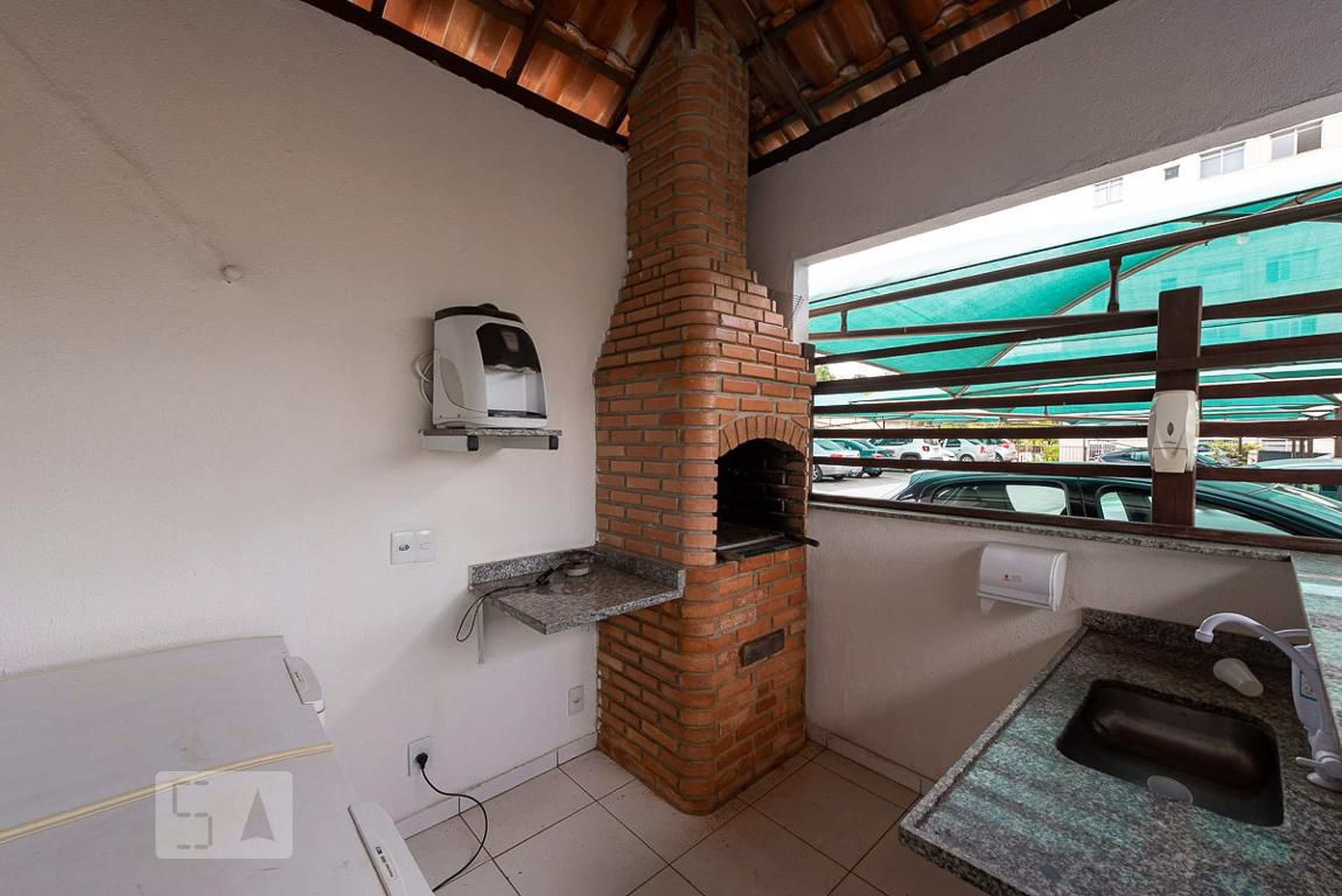 Churrasqueira - Rua Francisca Santos Anastácia, 955