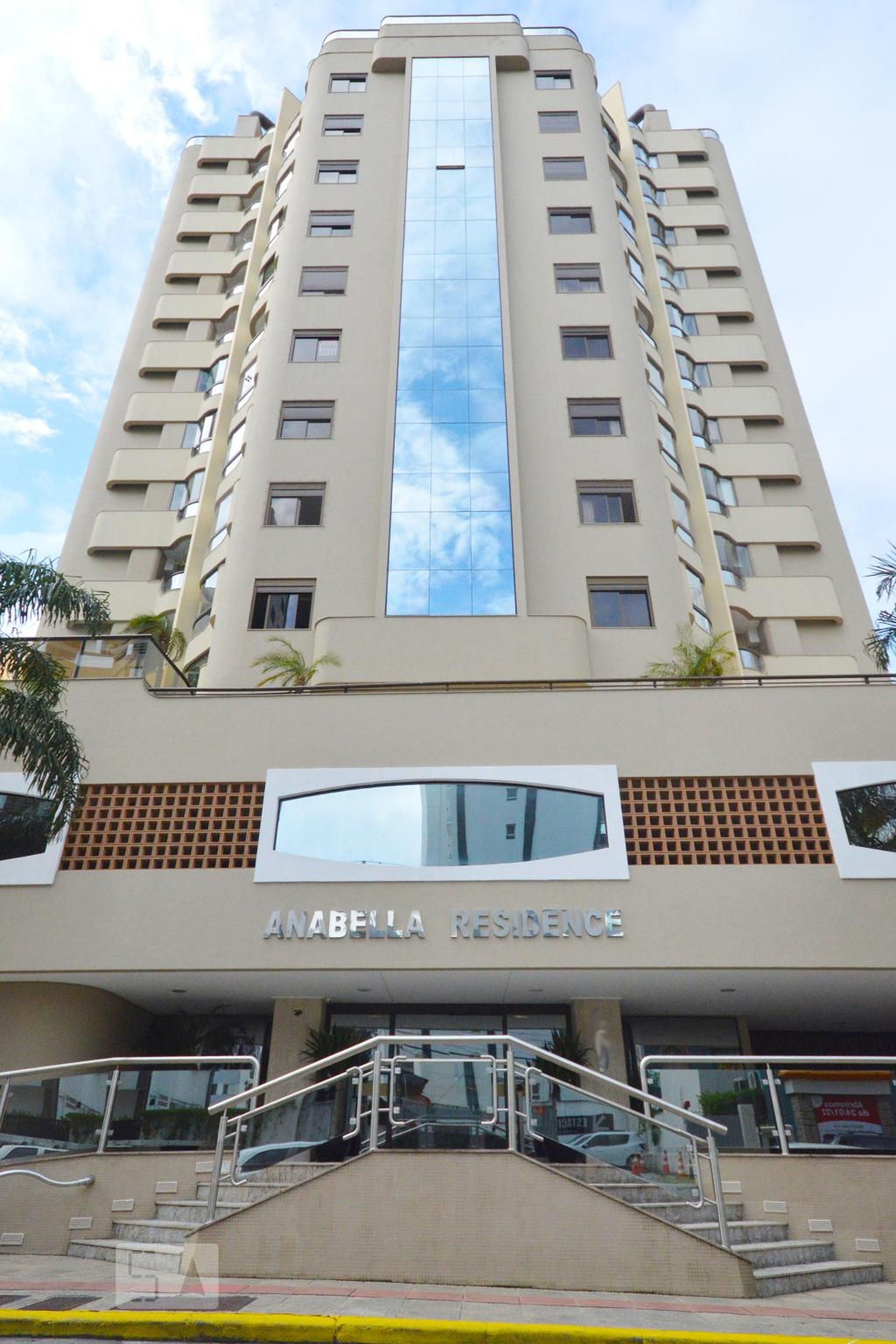 Fachada do condomínio Condomínio AnaBella