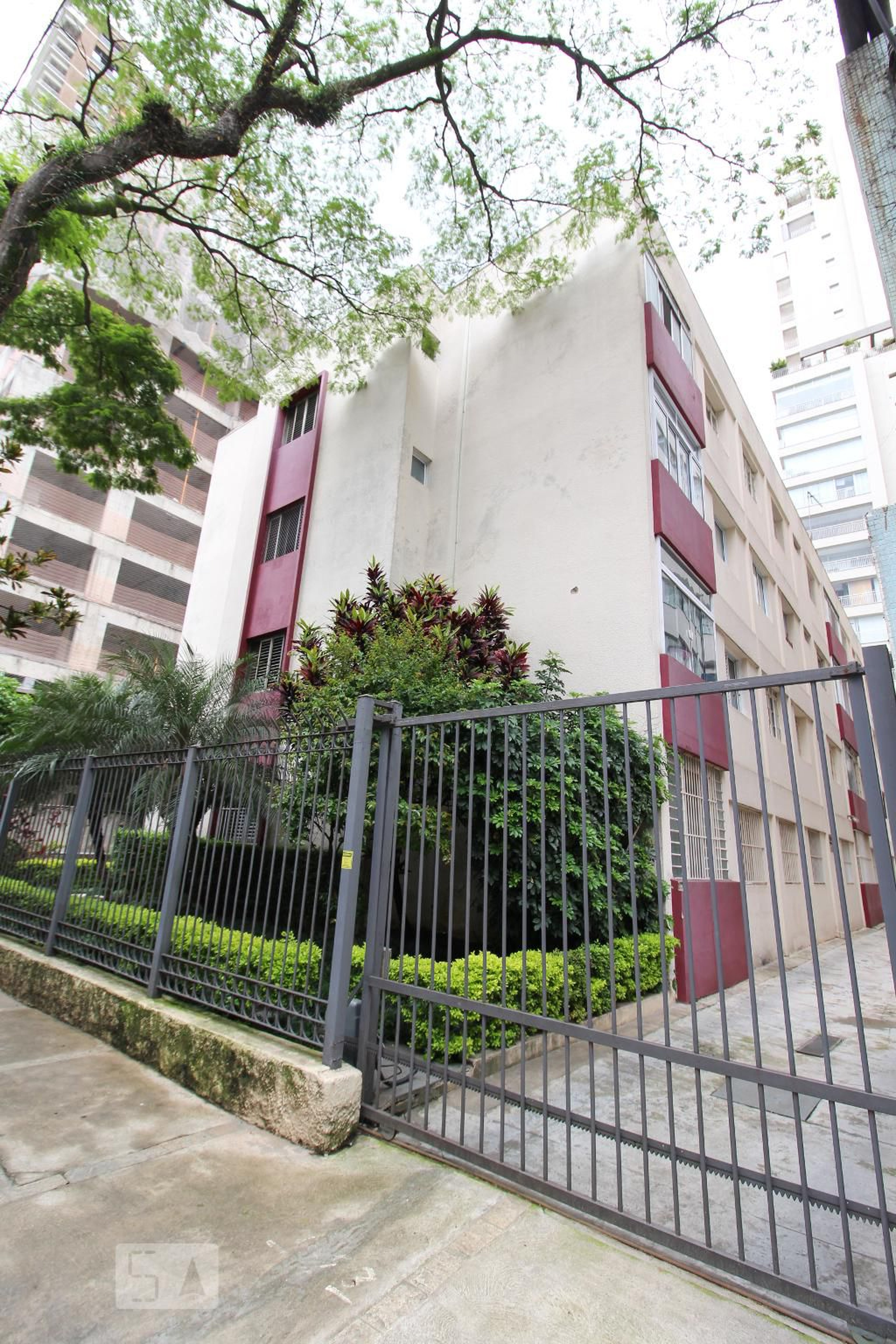 Fachada do Prédio Condomínio Hilda