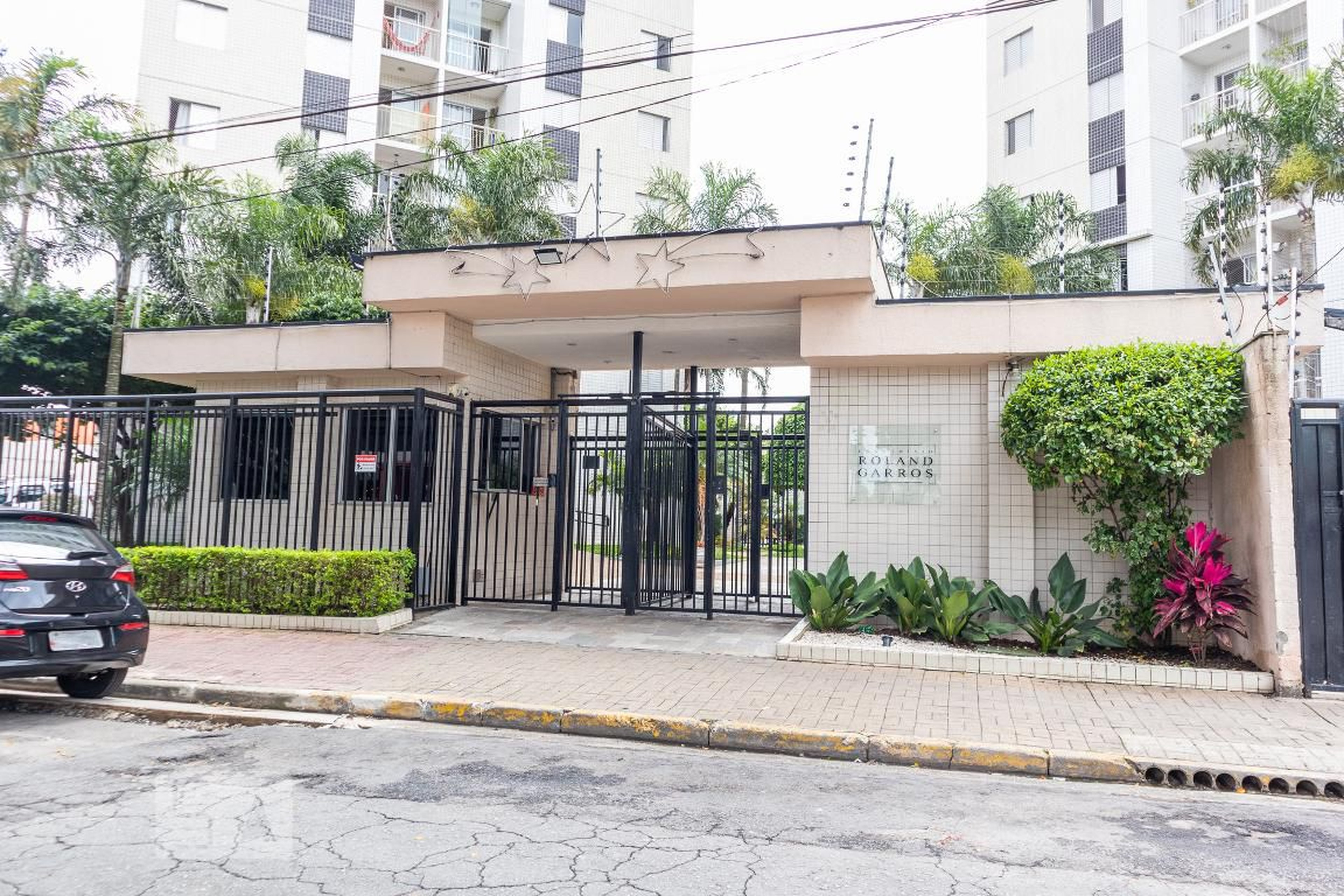 Fachada Condomínio em Avenida Roland Garros, 2100