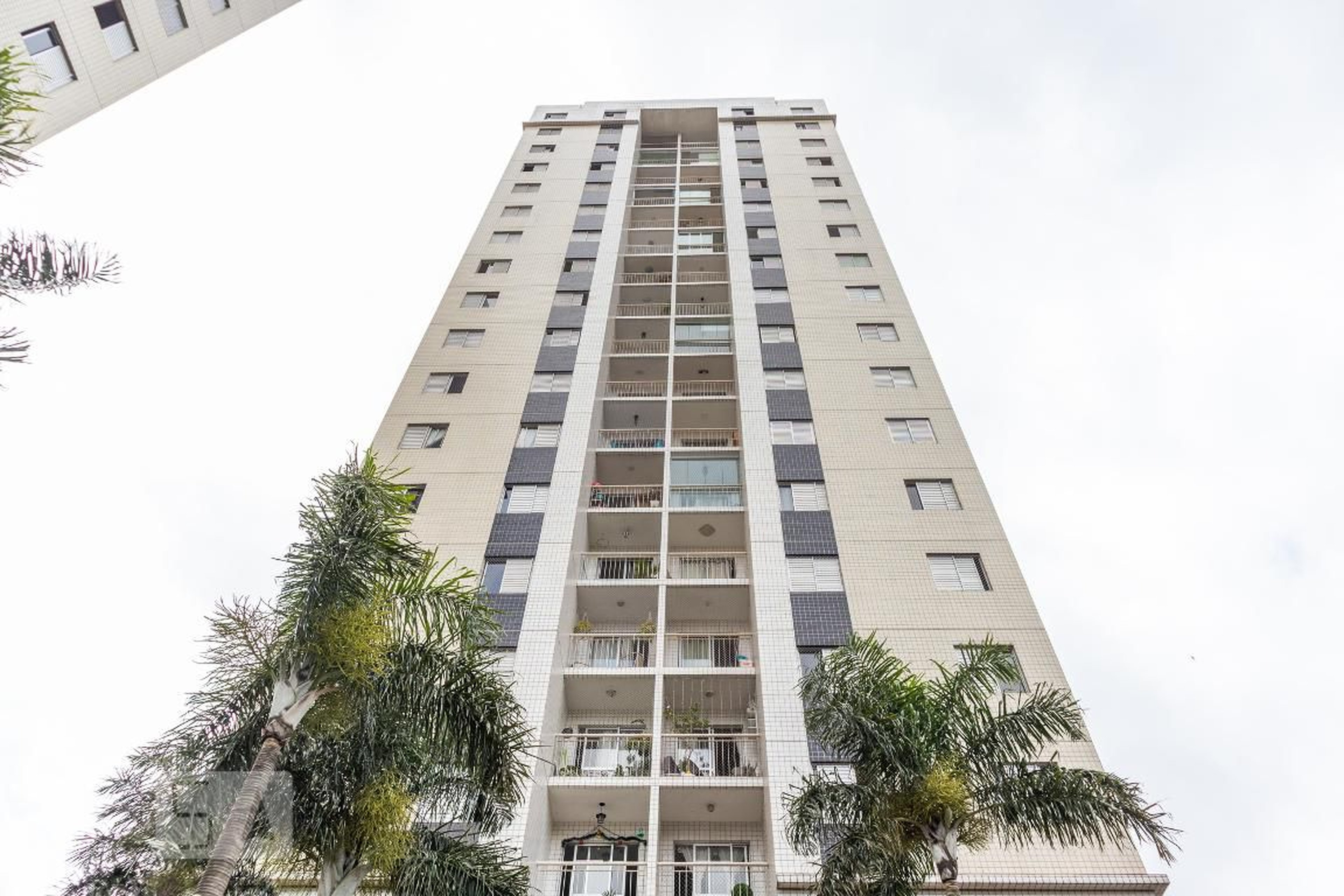 Fachada Condomínio em Avenida Roland Garros, 2100