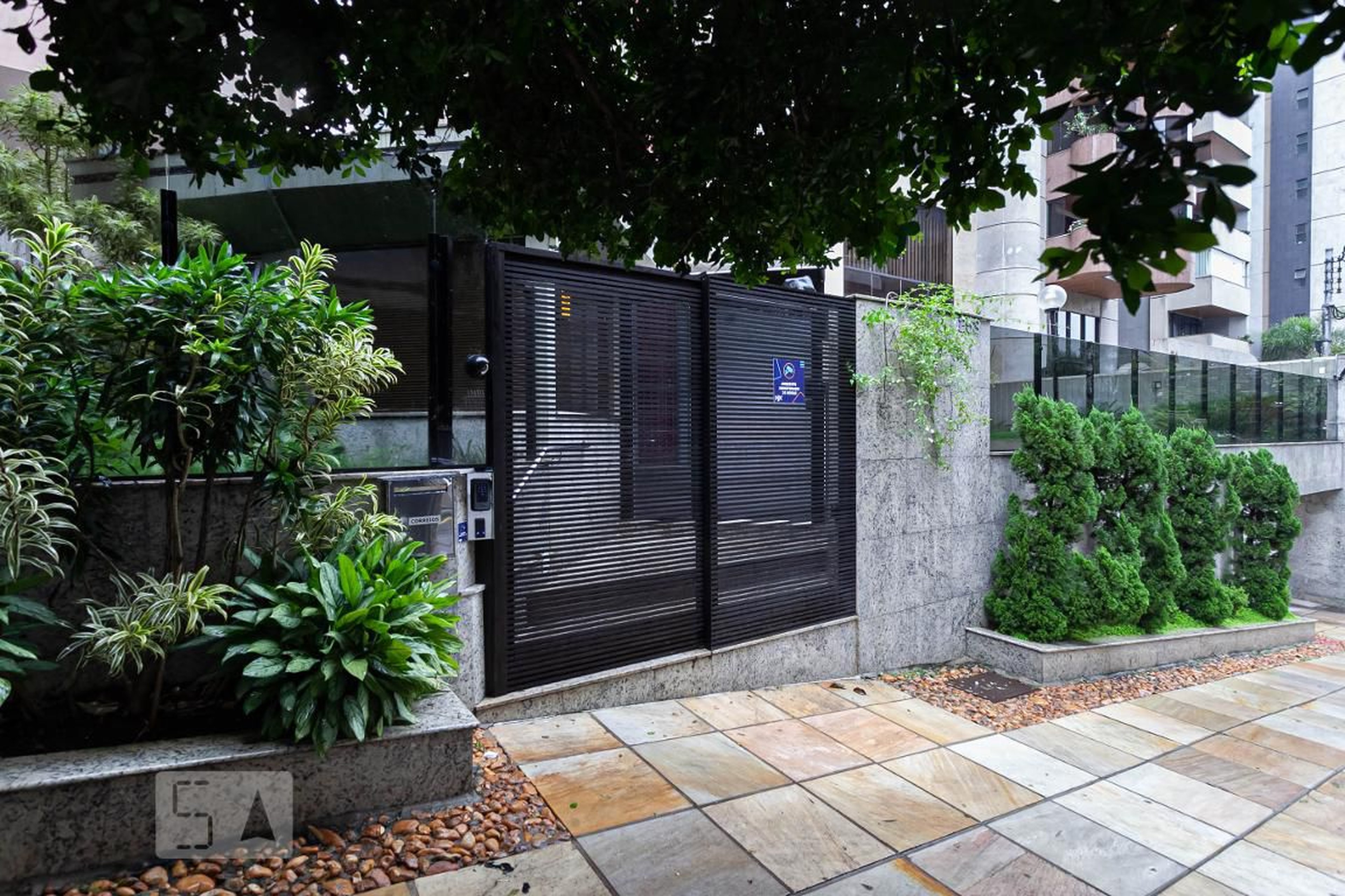 Entrada - Edifício Edith Baeta Neves