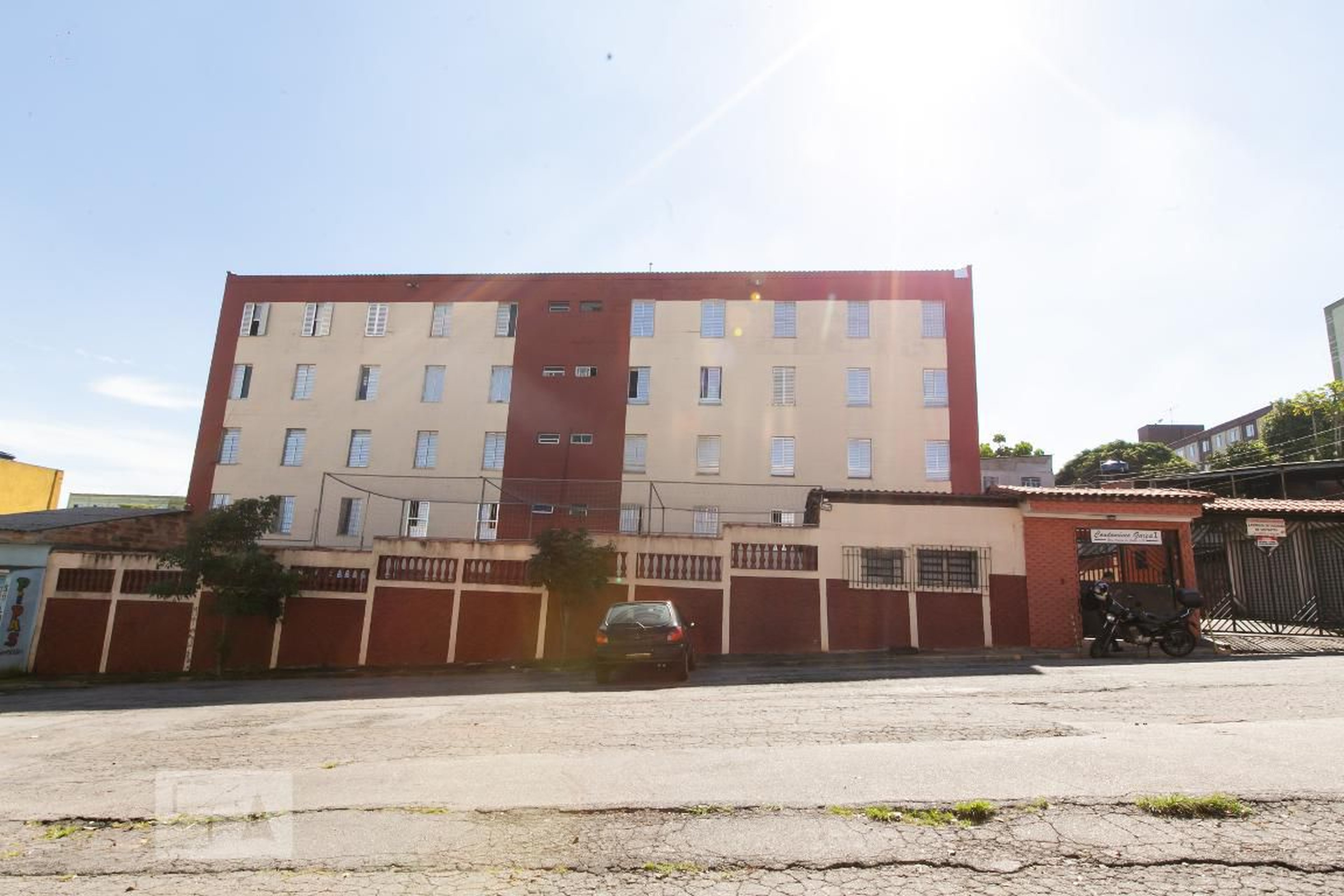 Fachada do Condomínio Condomínio Garcas I