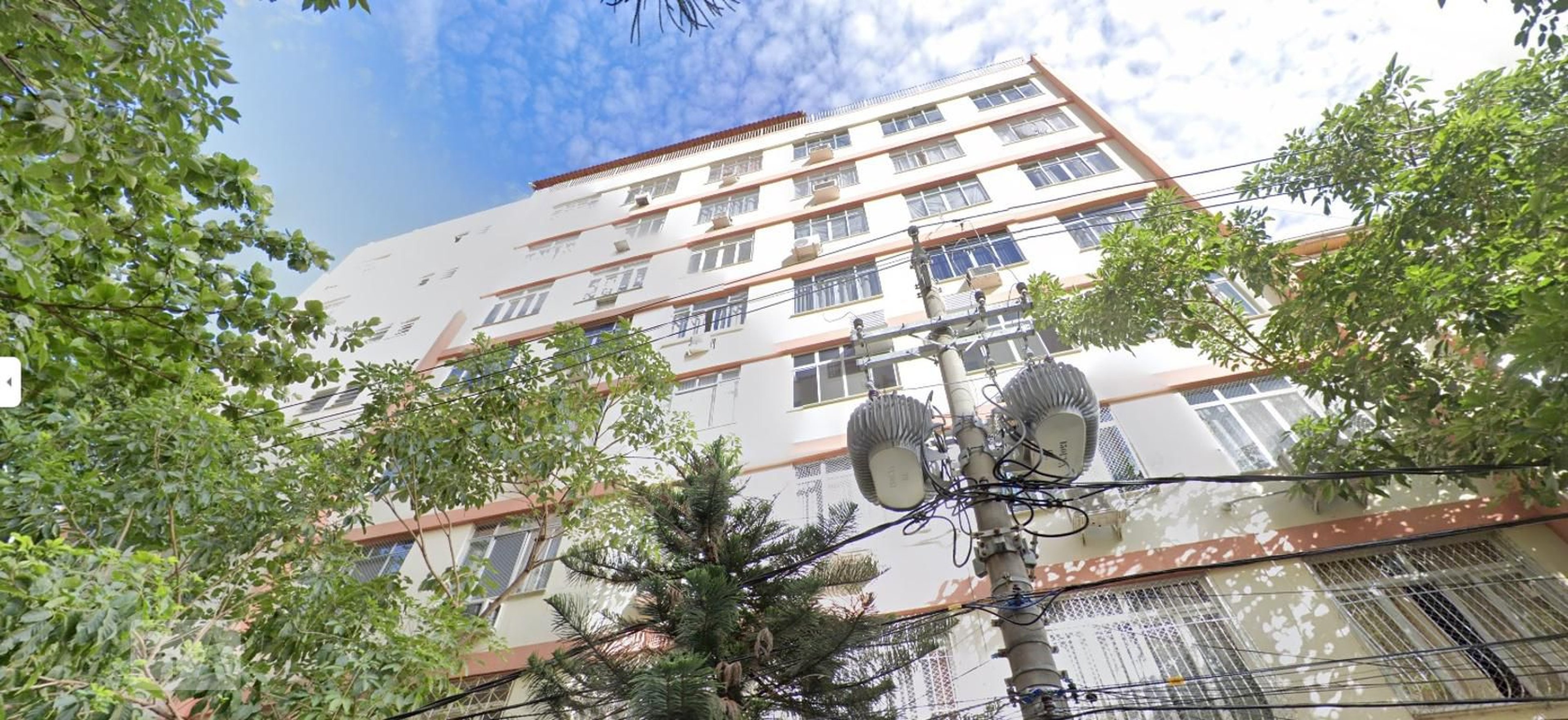 Fachada Condomínio em Rua Engenheiro Ernani Cotrin, 15