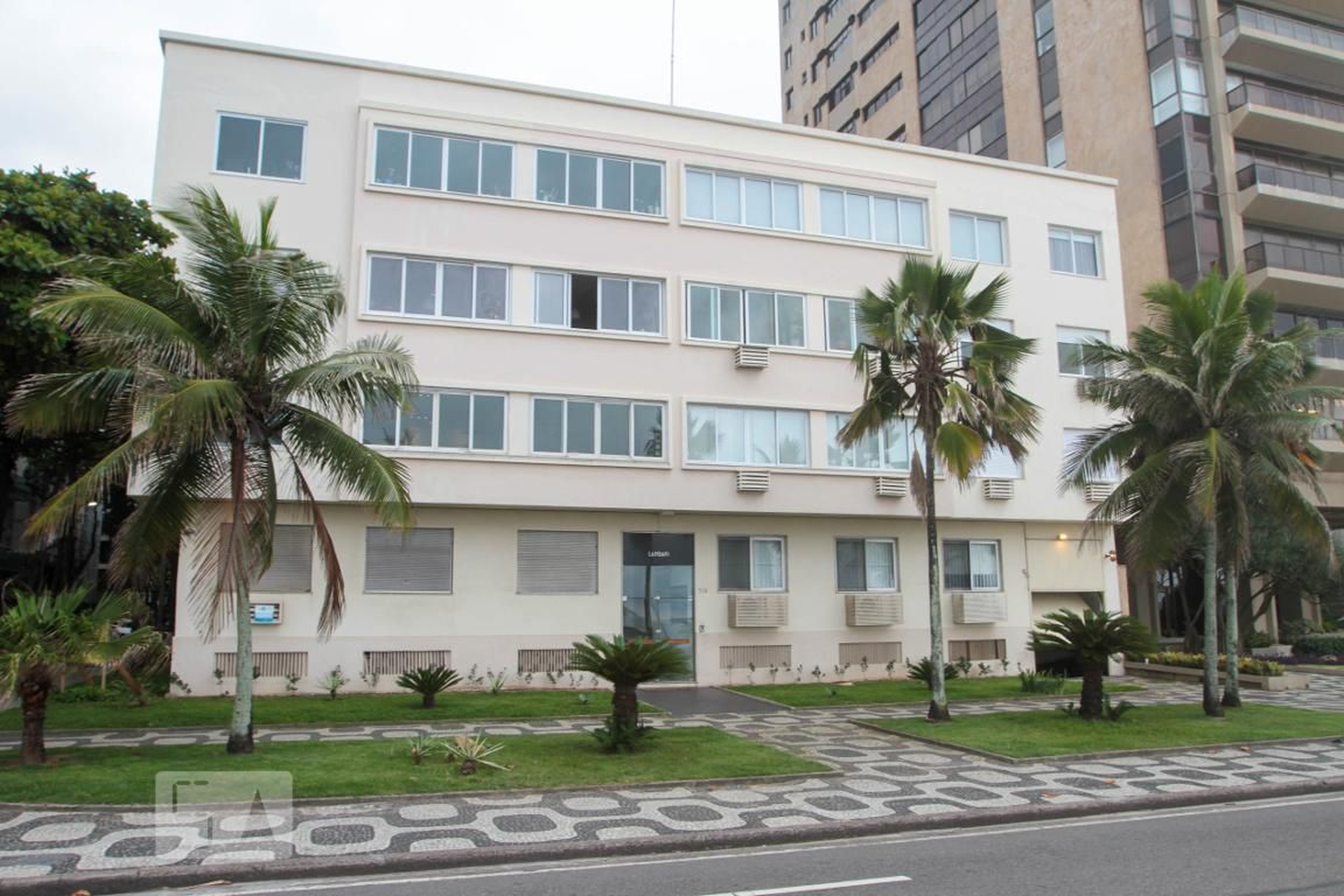 Fachada do Prédio Edifício Lambari